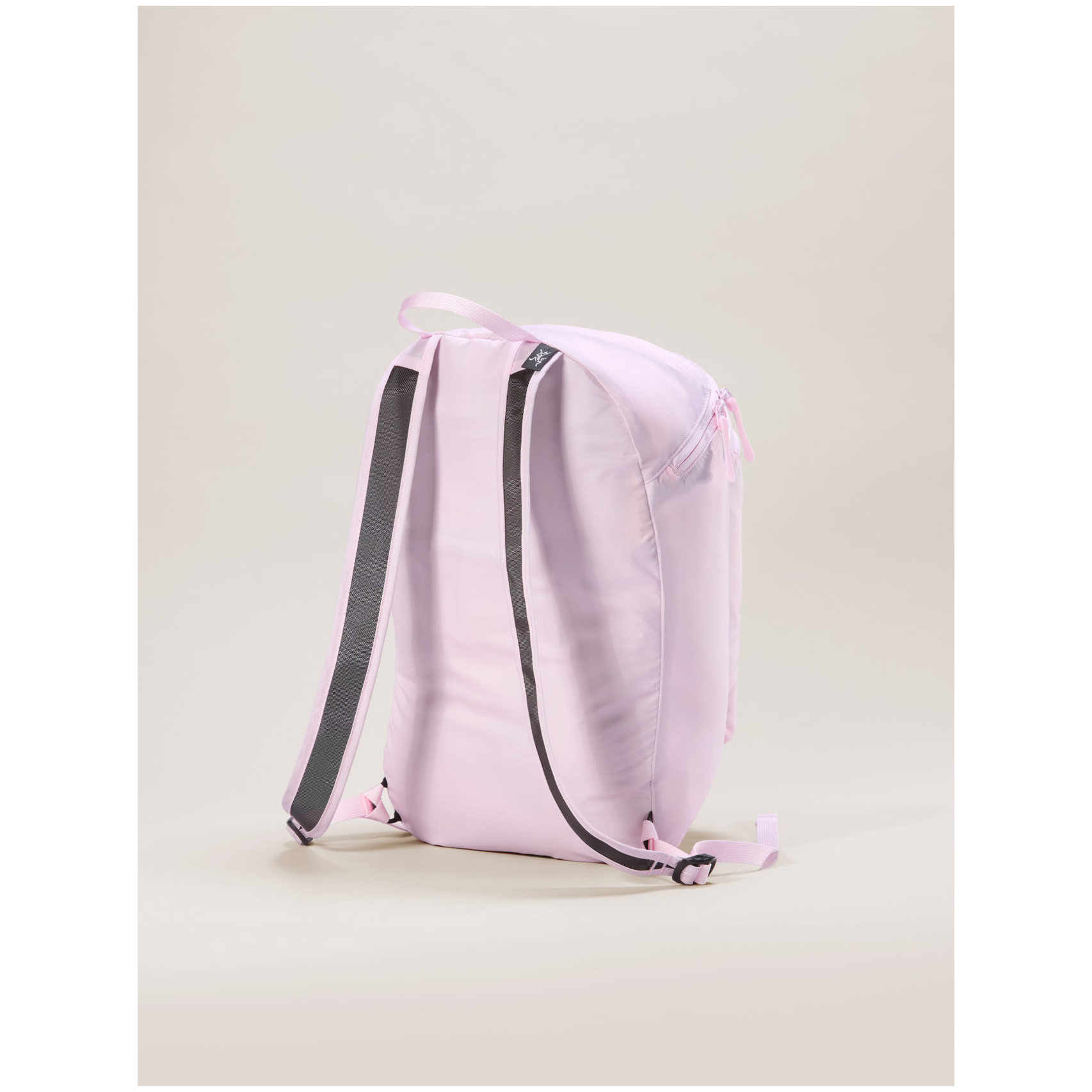 Arc'teryx Heliad 15L Backpack - Lightweight Hiking Daypack for Men & Women - Water-Resistant Outdoor Gear for Camping, Travel & Daily Commute