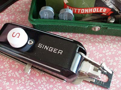 Vintage Original Eyelet Cam for Singer Buttonholer - Perfect for Sewing Machines & Vintage Clothing Repair
