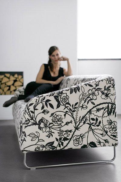Artifort Diva Two-Seat Sofa - Modern Lounge Chair for Living Room, Office & Small Spaces - Comfortable & Stylish Design
