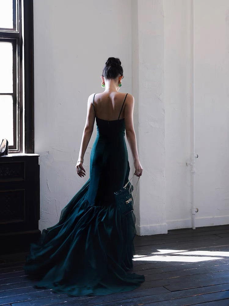 Elegant Dark Green Mermaid Prom Dress with Chiffon Ruffles - Formal Evening Gown for Homecoming, Ball, and Special Occasions