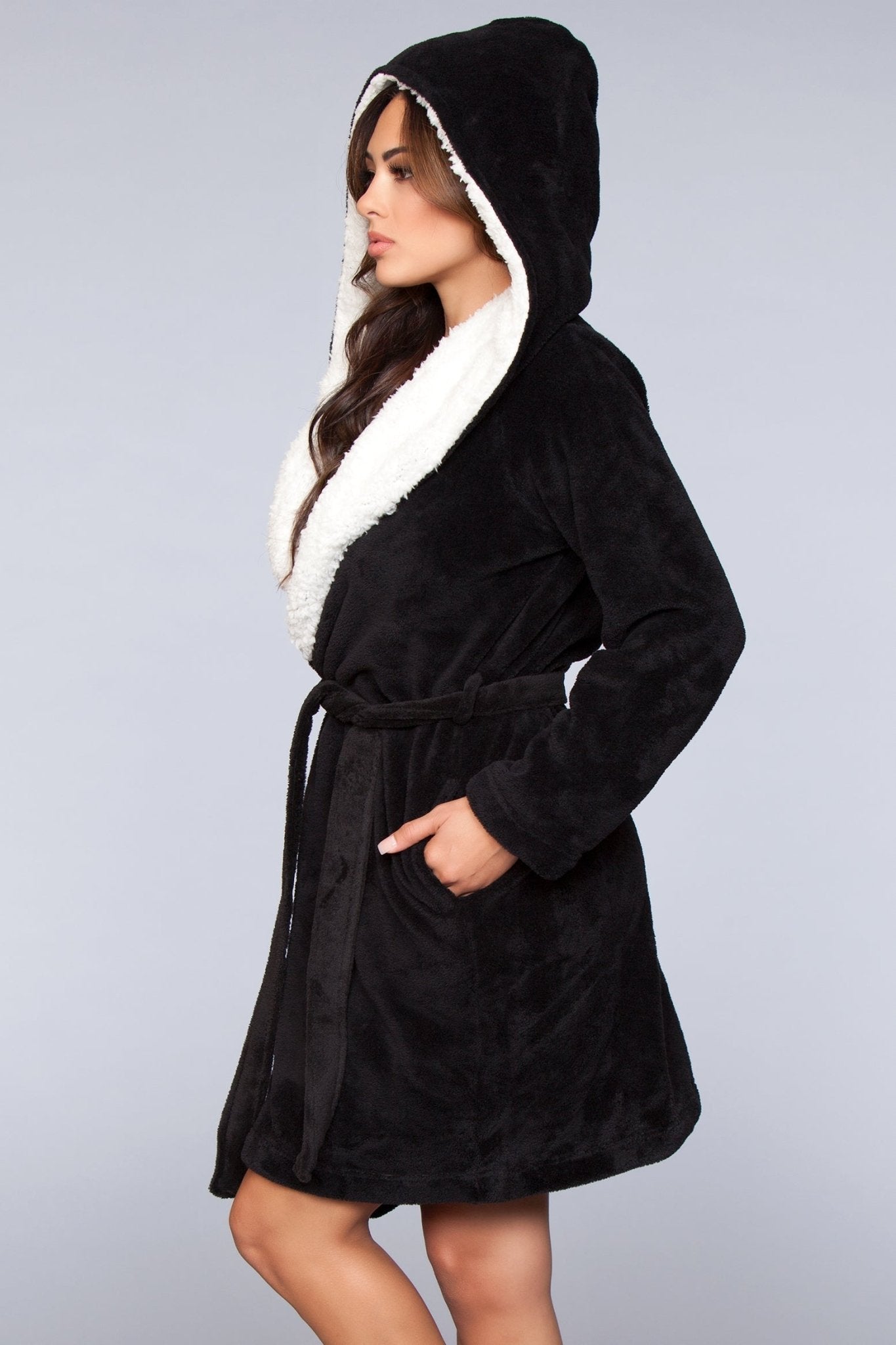 BeWicked Women's Janet Plush Fleece Color Block Robe - Soft Cozy Bathrobe with Pockets for Spa, Lounge & Winter Warmth
