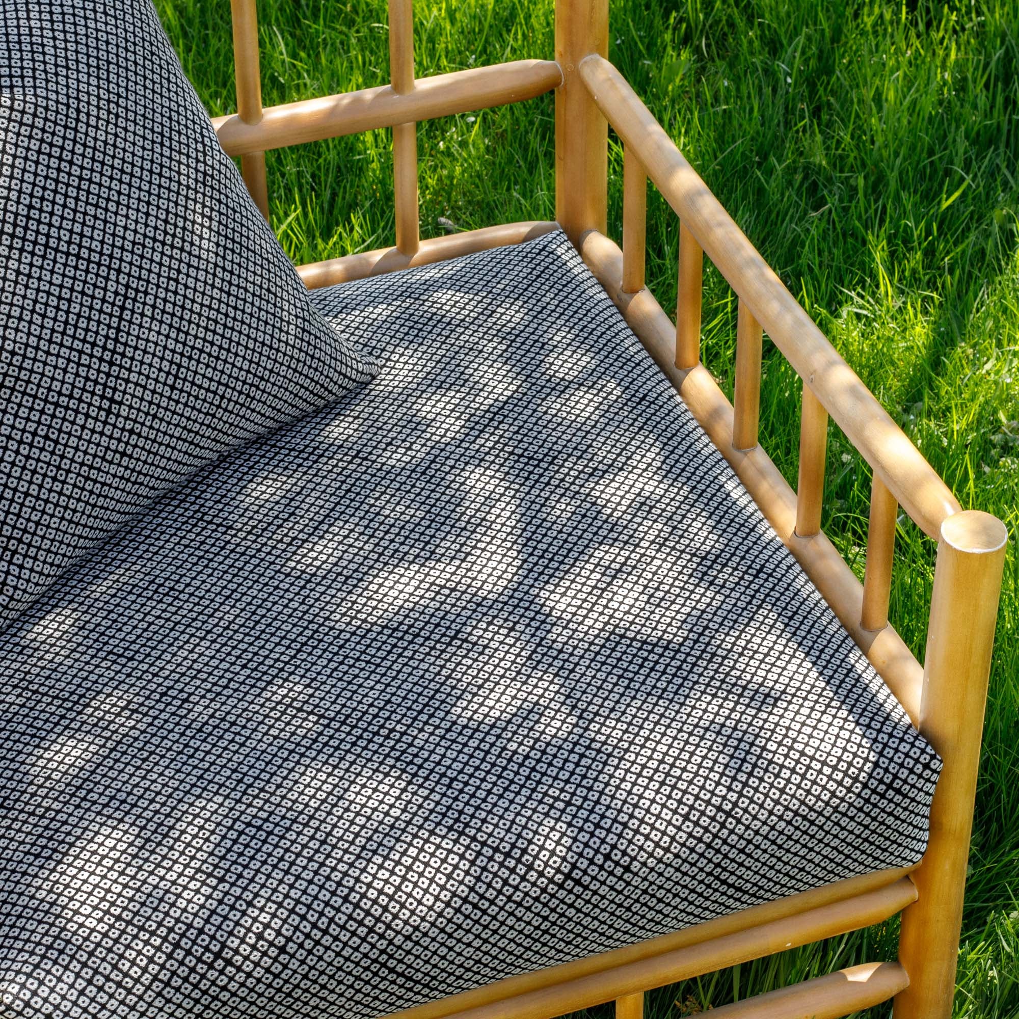 Premium Shibori Sunbrella Outdoor Fabric - Waterproof, UV-Resistant, Fade-Proof for Patio Furniture, Cushions & Awnings | Perfect for Outdoor Decor, Poolside Lounging & Garden Parties