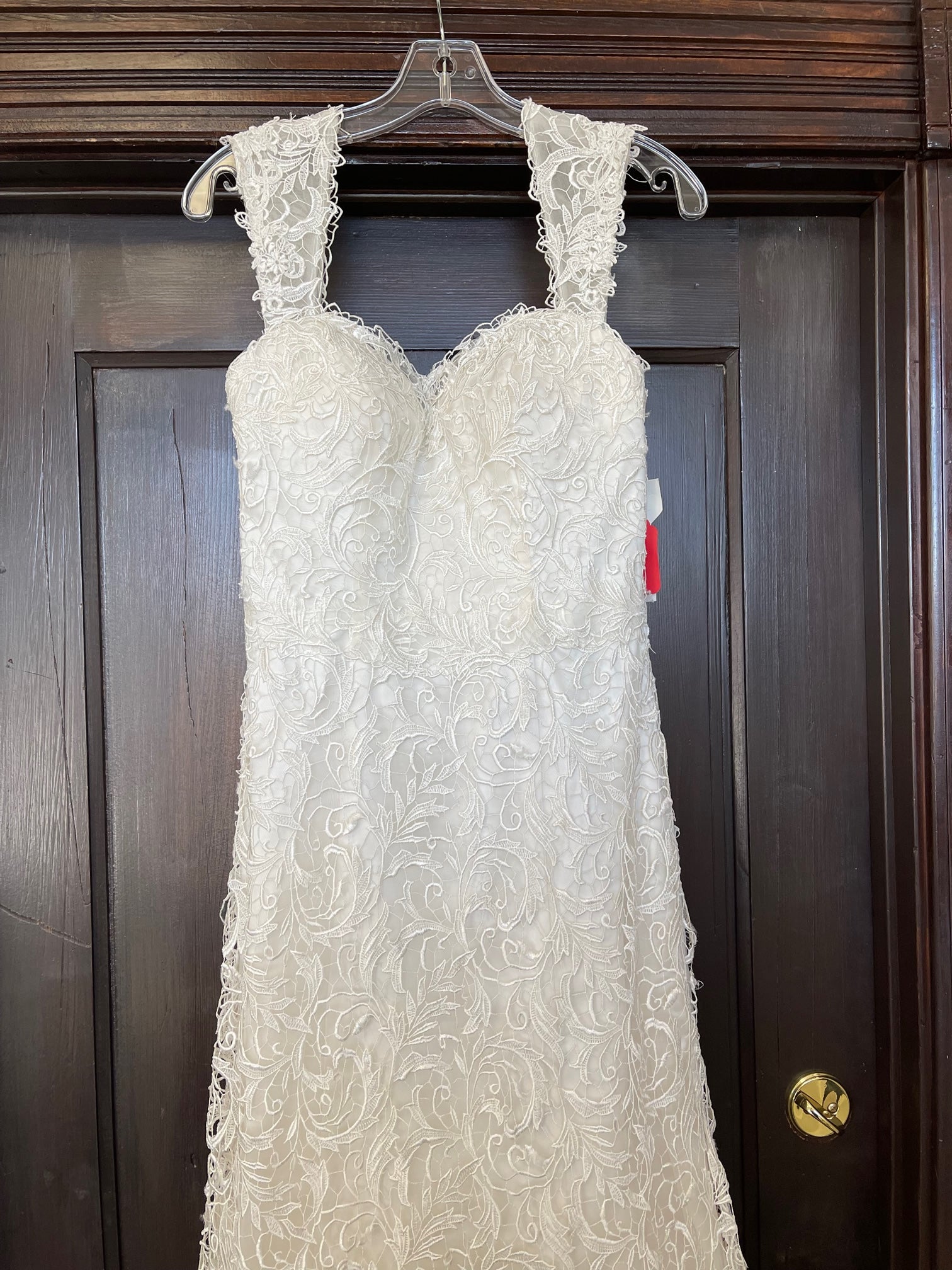 Justin Alexander 8761 Sample Gown - Elegant Wedding Dress for Brides | Perfect for Church Ceremonies, Beach Weddings & Formal Receptions