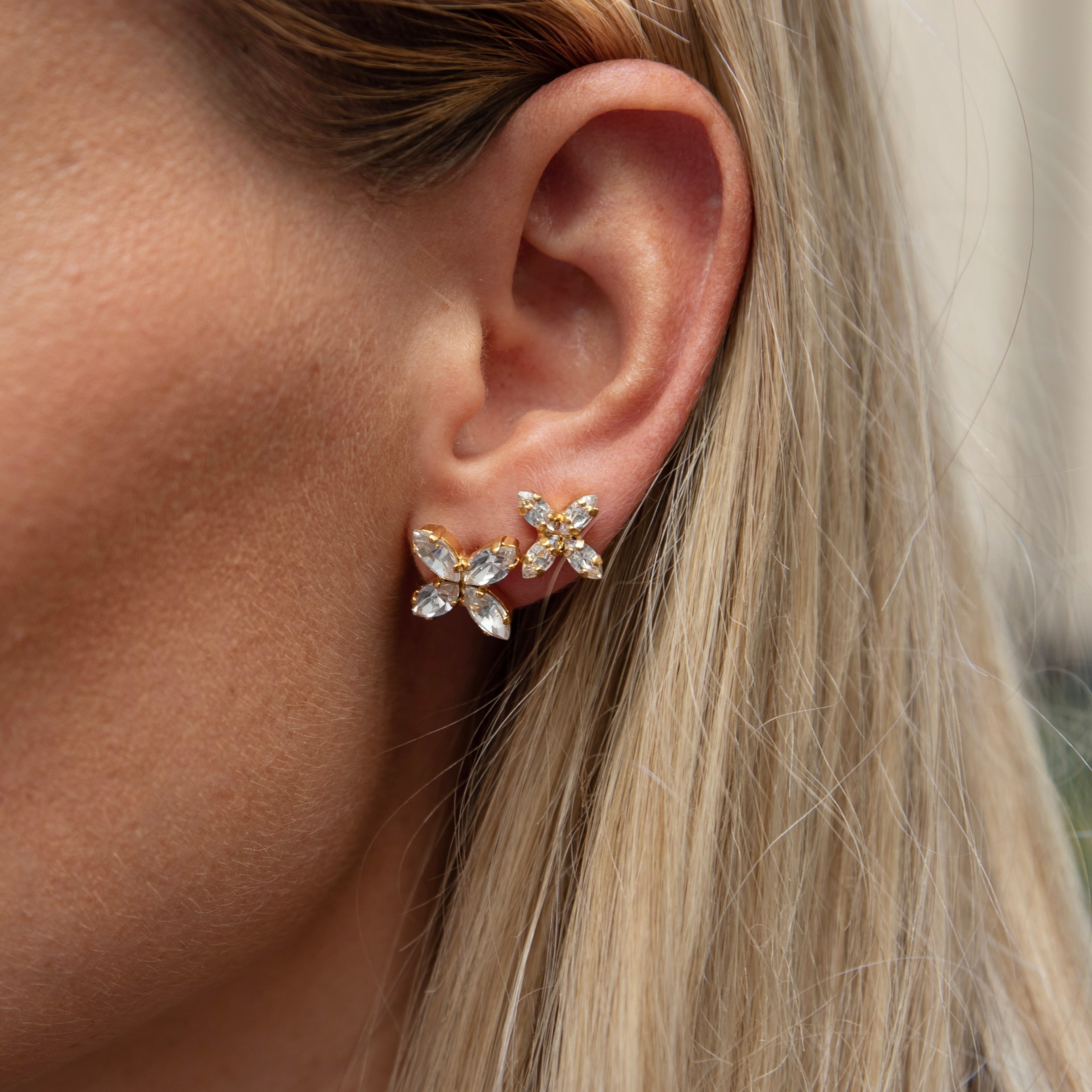 Sparkling Crystal Star Earrings for Women - Elegant Dangle Earrings with AAA Zircon Stones | Perfect for Parties, Weddings & Evening Events
