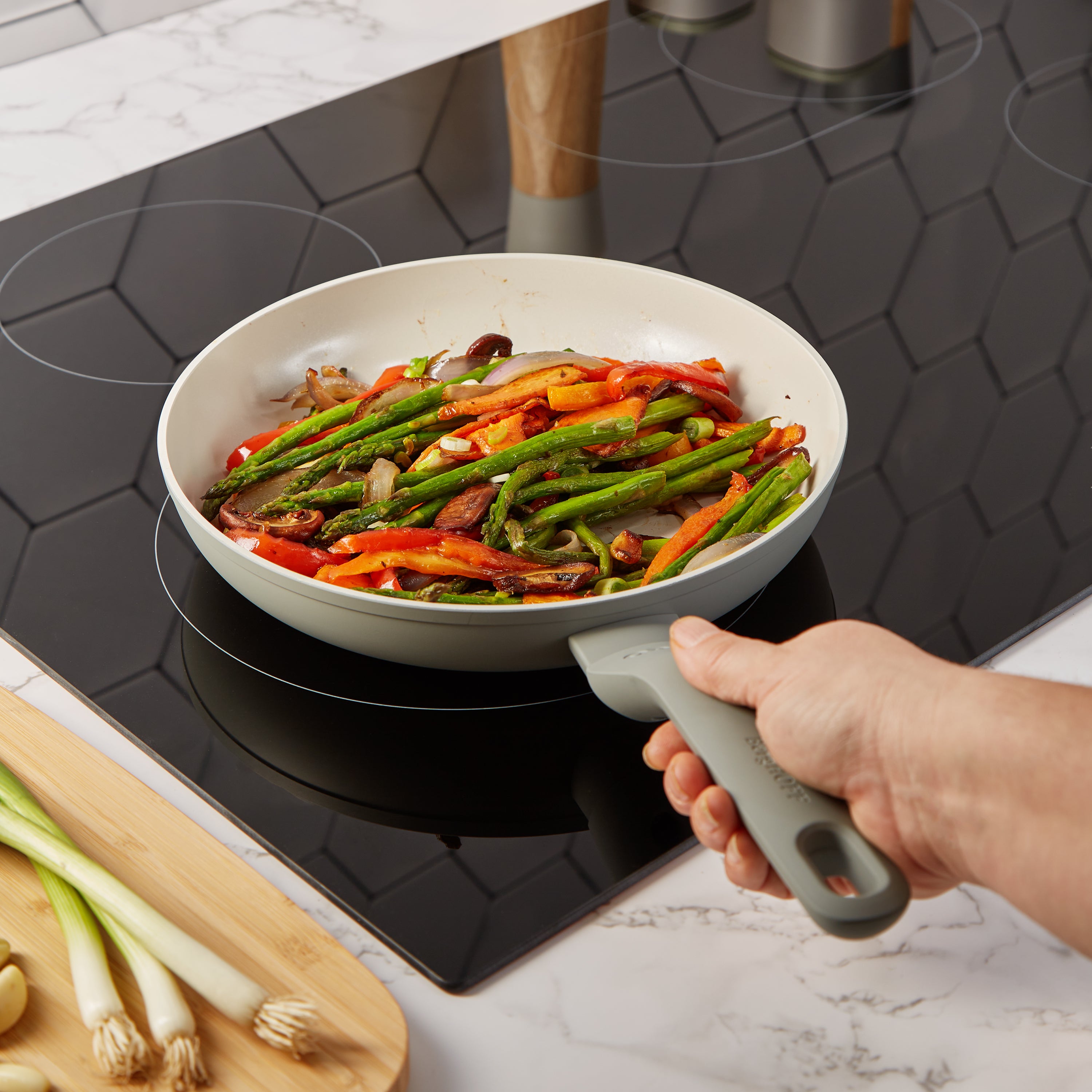 BergHOFF Leo Balance 5-Piece Nonstick Aluminum Cookware Set with Glass Lids in Moonmist - Perfect for Sauteing, Frying & Everyday Cooking