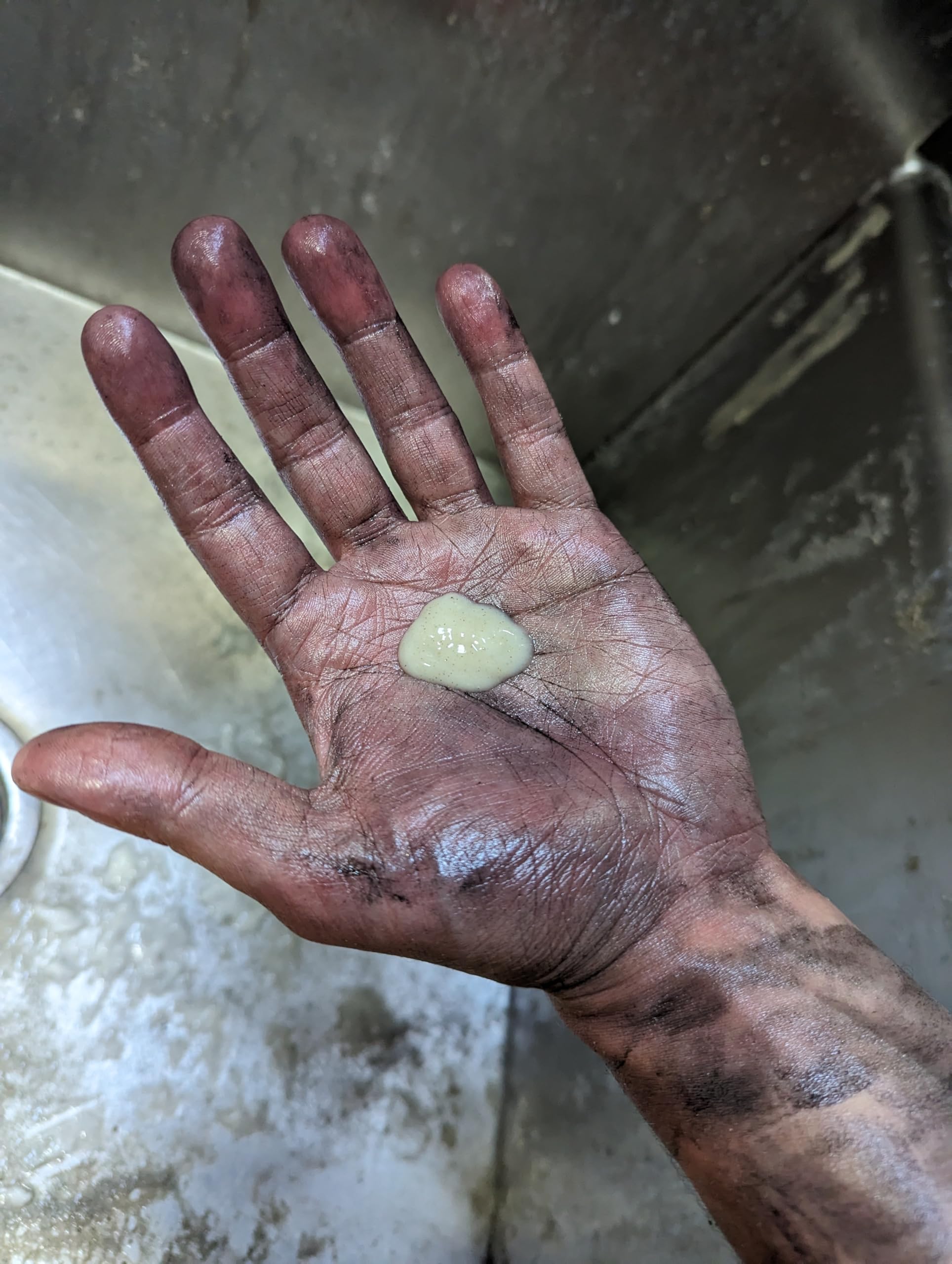 Fast Orange 25108 Pumice Hand Cleaner - Heavy Duty Waterless Grease Remover for Mechanics, Natural Citrus Scent, 7.5 oz - Perfect for Auto Repair, Construction & Industrial Work