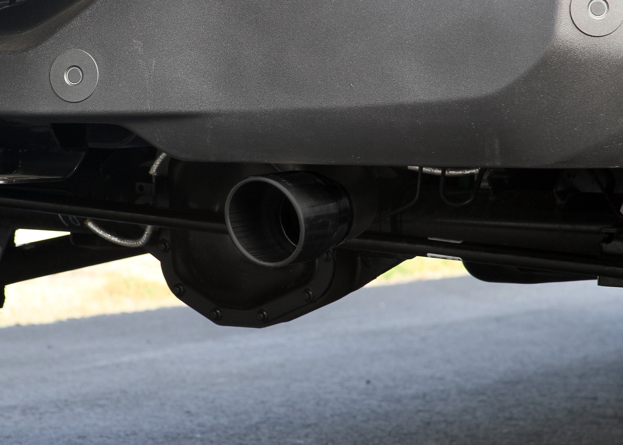 Flowmaster Outlaw Axle Back Dual Exit Exhaust System for 2021-2023 Ford Bronco - Aggressive Sound & Performance Upgrade for Off-Roading & Daily Driving
