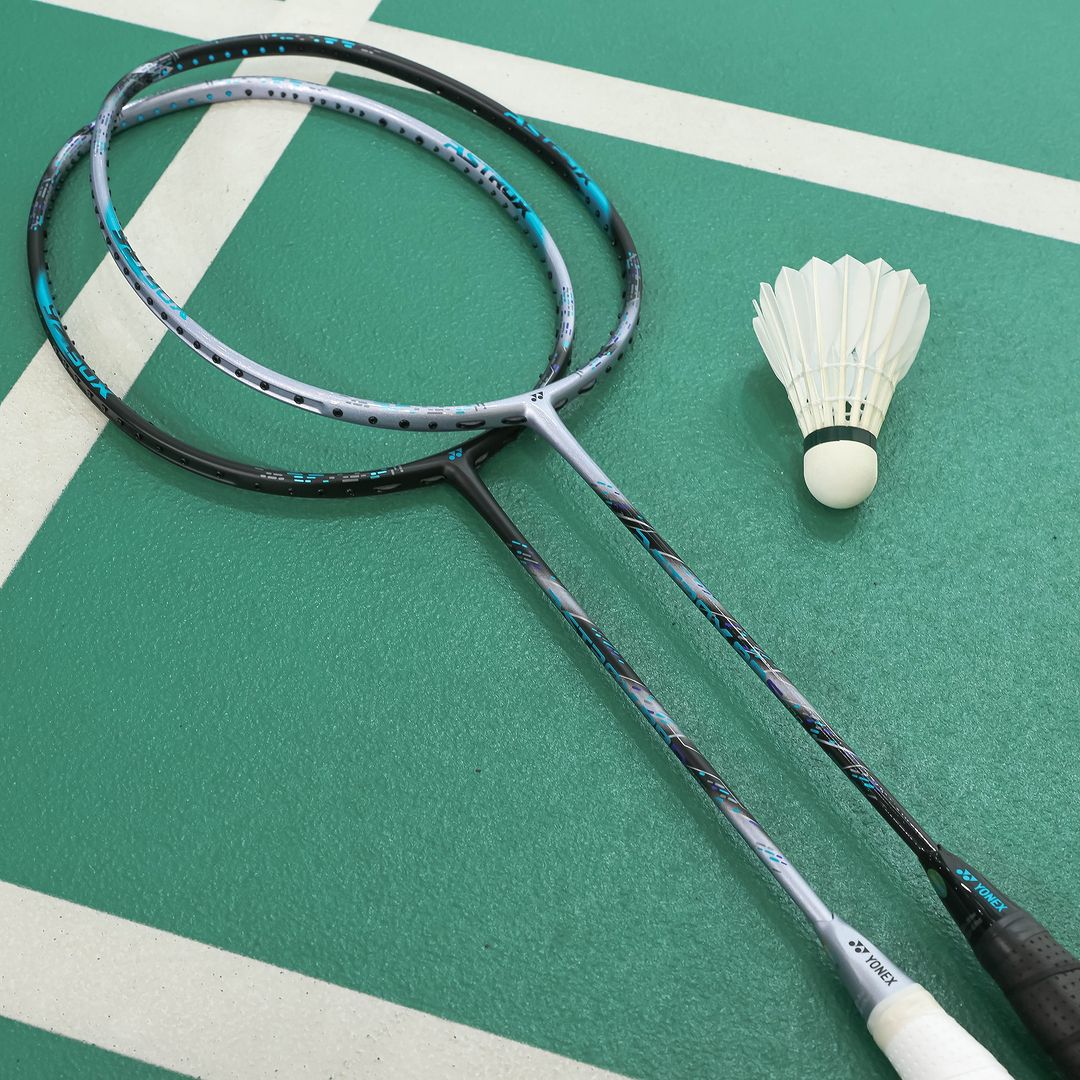 Yonex Astrox 88 D Pro Badminton Racket - Silver/Black - Professional Grade for Advanced Players - Perfect for Tournaments & Training Sessions