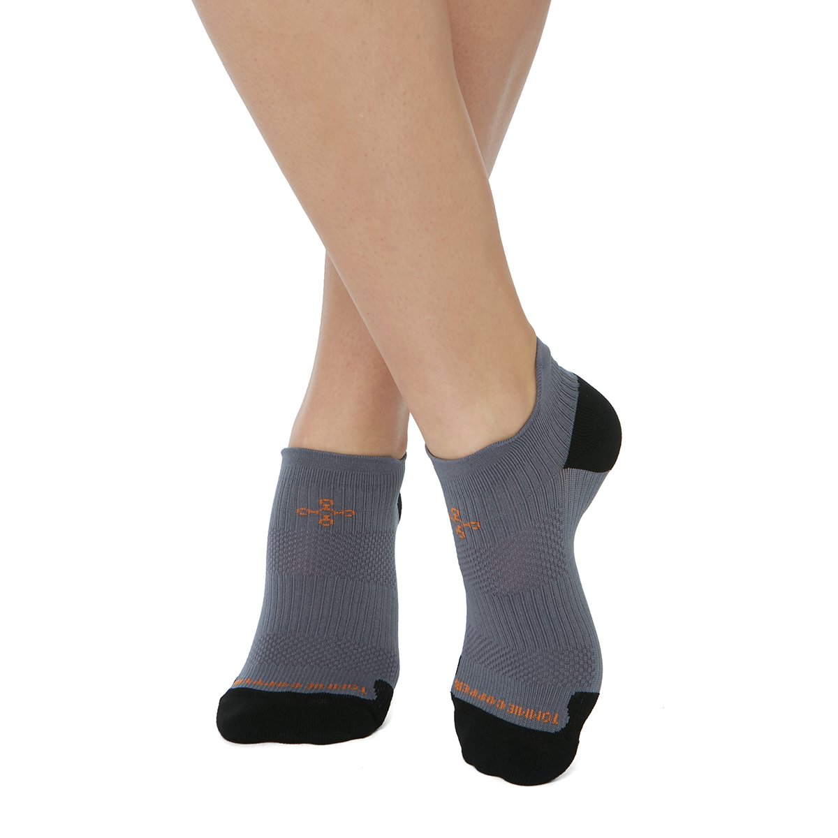 Tommie Copper Women's Lightweight Compression Ankle Socks for Running, Workout & Recovery - Breathable Athletic Socks for Women with Arch Support & Pain Relief