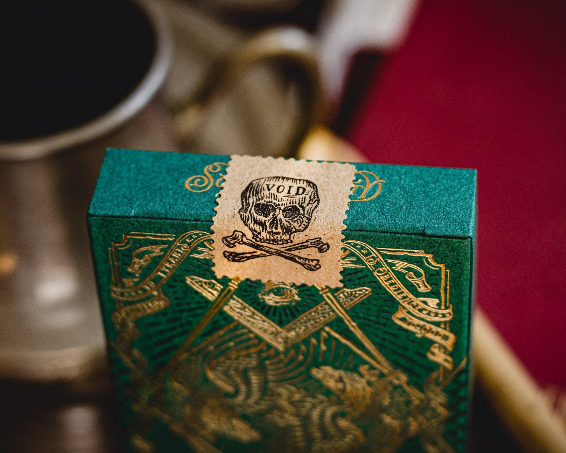 Sons of Liberty Playing Cards - Green Edition | Patriotic American Revolution Theme Deck for Poker, Magic Tricks & Collectors | Perfect for Game Nights, Gifts & History Enthusiasts