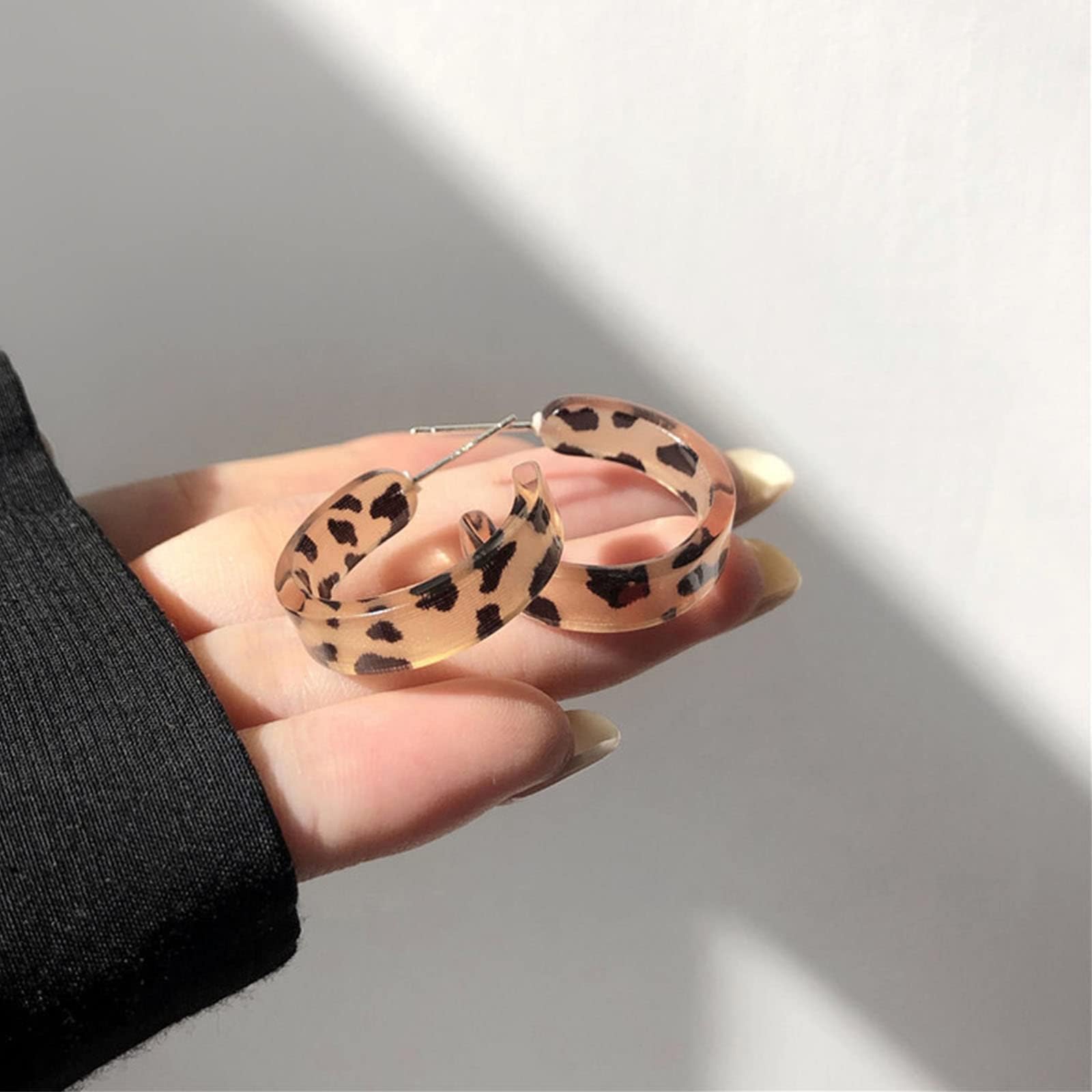 Yienate Leopard Print Hoop Drop Earrings - Lightweight Tortoiseshell Acrylic Geometric Circle Dangle Earrings for Women | Statement Jewelry for Prom, Party & Everyday Wear