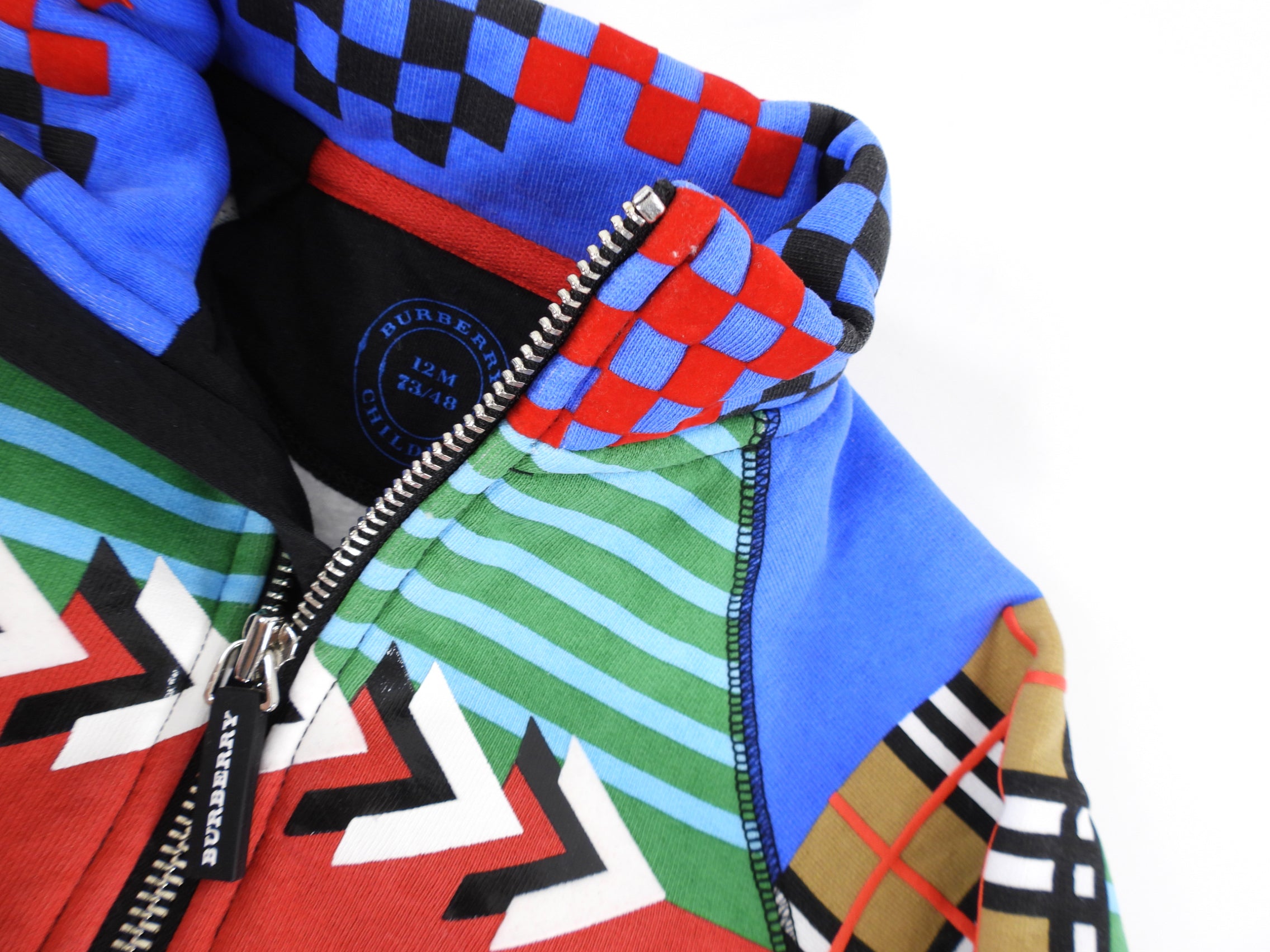 Burberry Kids Graphic Zip Hoodie for Boys & Girls - 12 Months - Stylish & Comfortable for Everyday Wear & Outdoor Activities