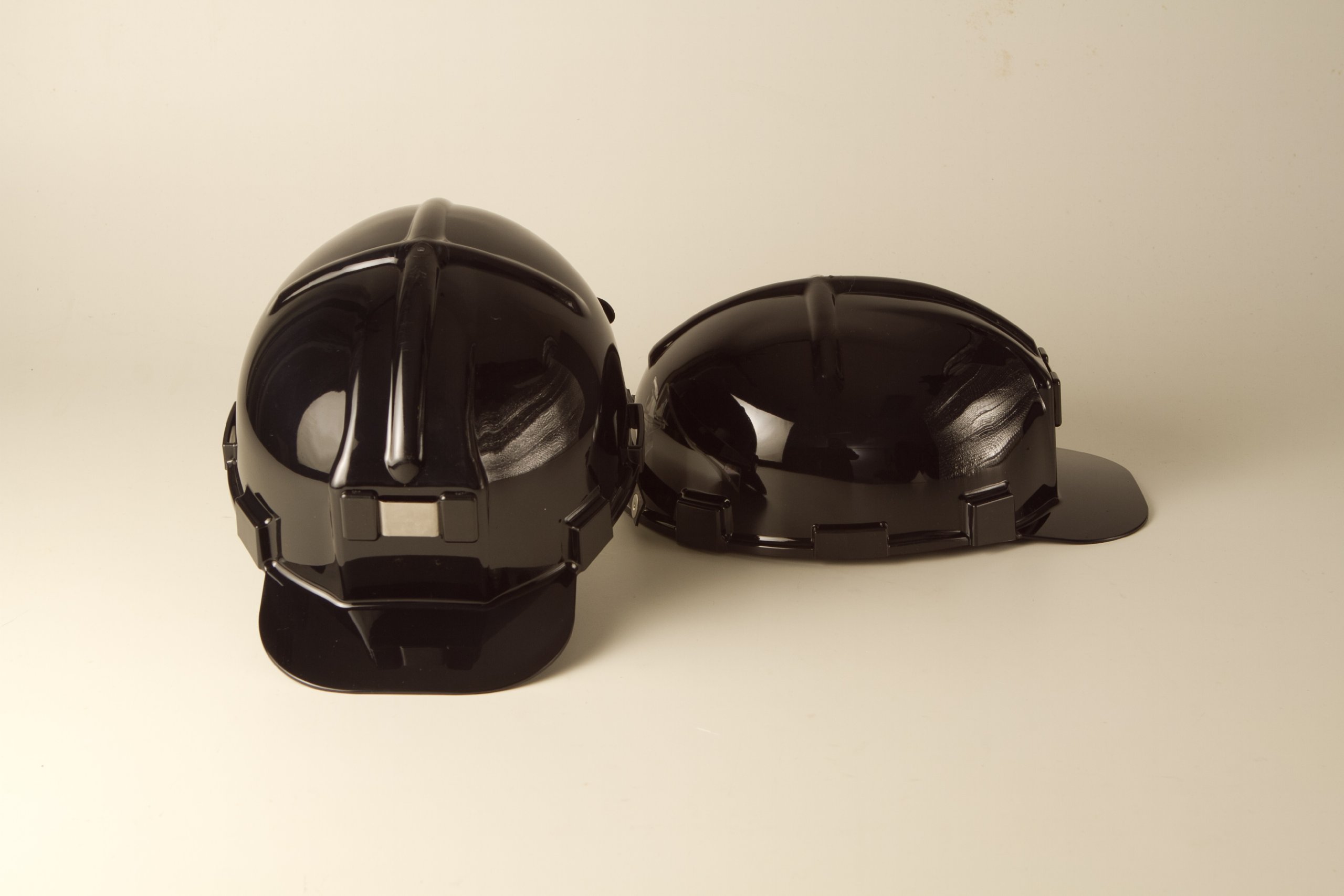 Low Profile ANSI Z89.1 Certified Safety Hard Hat (Black) - Ideal for Construction, Industrial Work & Outdoor Labor Protection