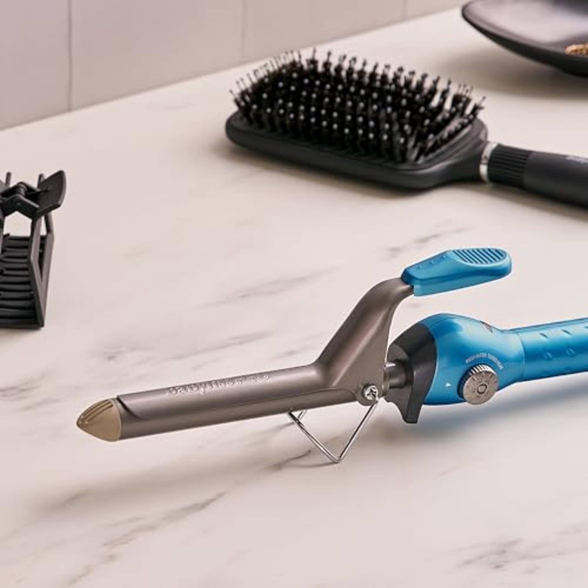 BaBylissPRO Nano Titanium Professional Spring Curling Iron - 1 Inch Hair Curler for All Hair Types (Straight, Wavy, Curly) - Salon Quality Styling Tool for Long Lasting Beach Waves & Voluminous Curls at Home