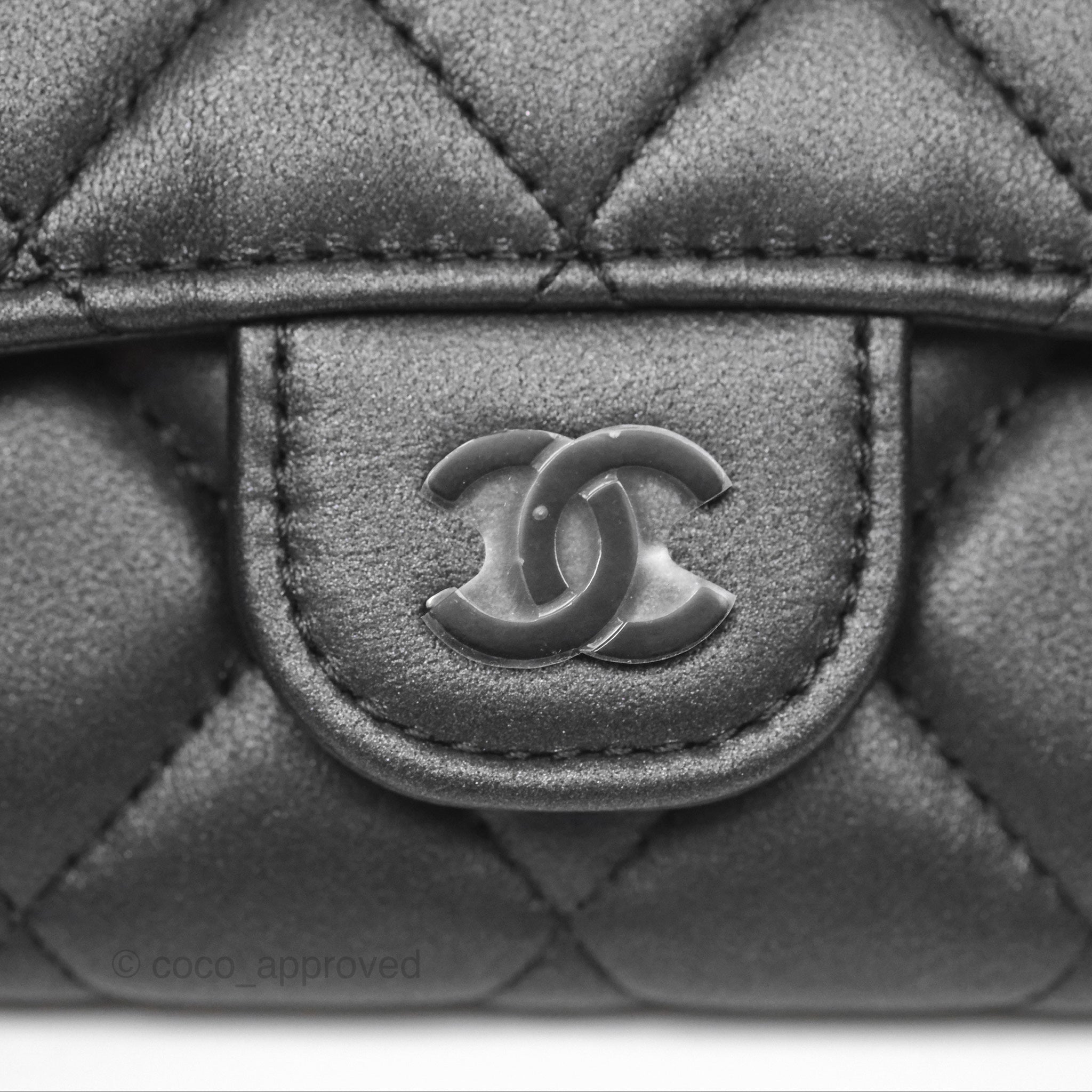 Chanel Classic Flap Card Holder - Quilted Iridescent So Black Leather Wallet for Women | Luxury Credit Card Case for Everyday Use & Special Occasions