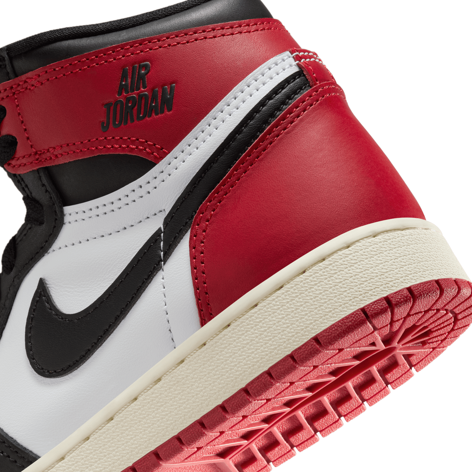 AIR JORDAN 1 RETRO HIGH OG (GS) Black Toe Basketball Shoes - Classic Sneakers for Men & Women - Perfect for Streetwear, Basketball Games & Casual Outfits