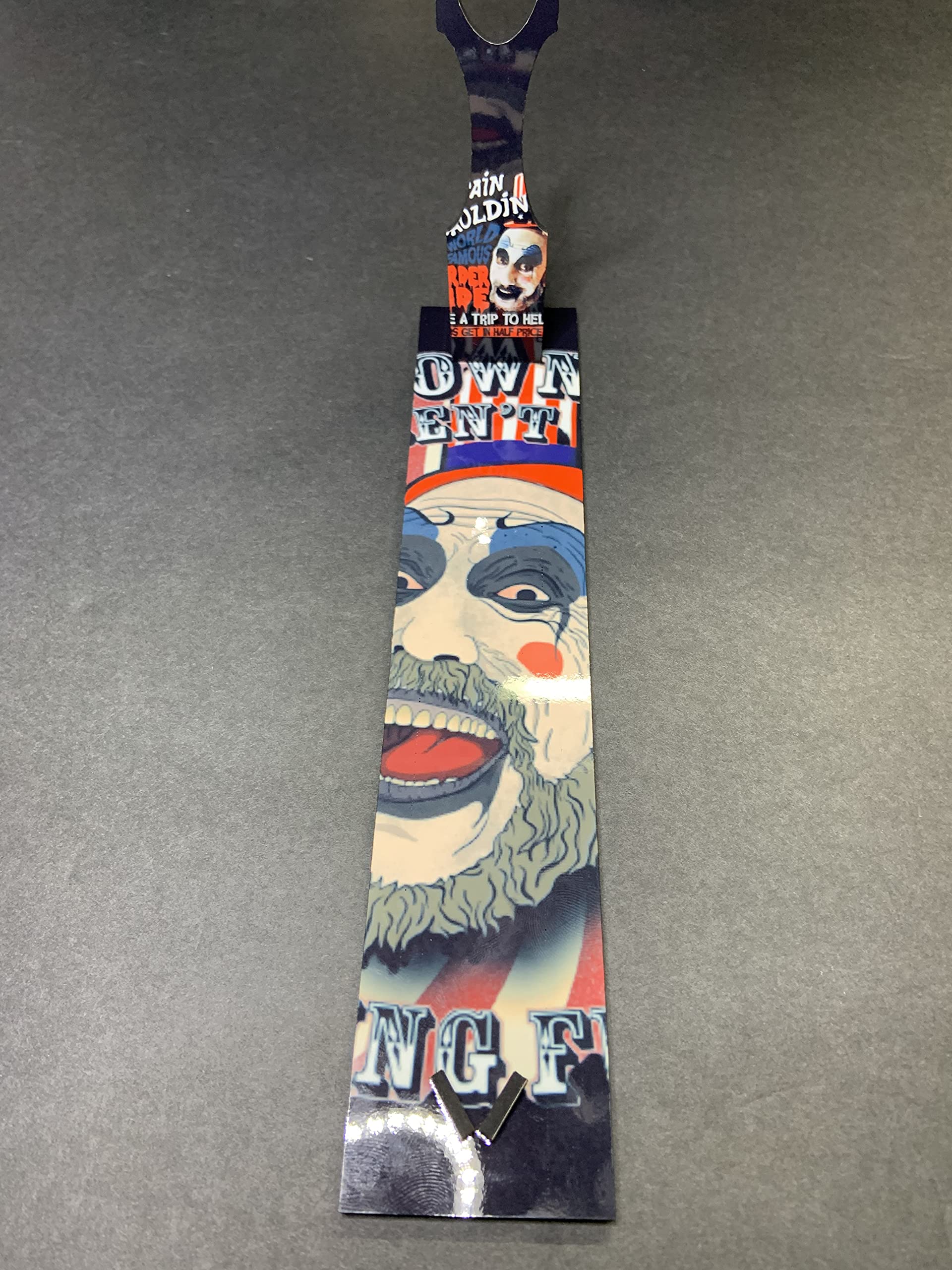Captain Spaulding House of 1000 Corpses Themed Kitchen Knife Set with Sublimated Stand - Horror Movie Collector's Item for Halloween Decor & Cooking Enthusiasts