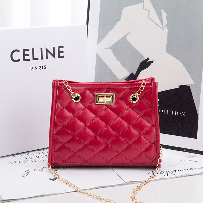 Stylish Mini Chain Shoulder Bag for Women - Small Square Crossbody Purse with Rhombus Sewing Design | Perfect for Parties, Dating & Daily Use