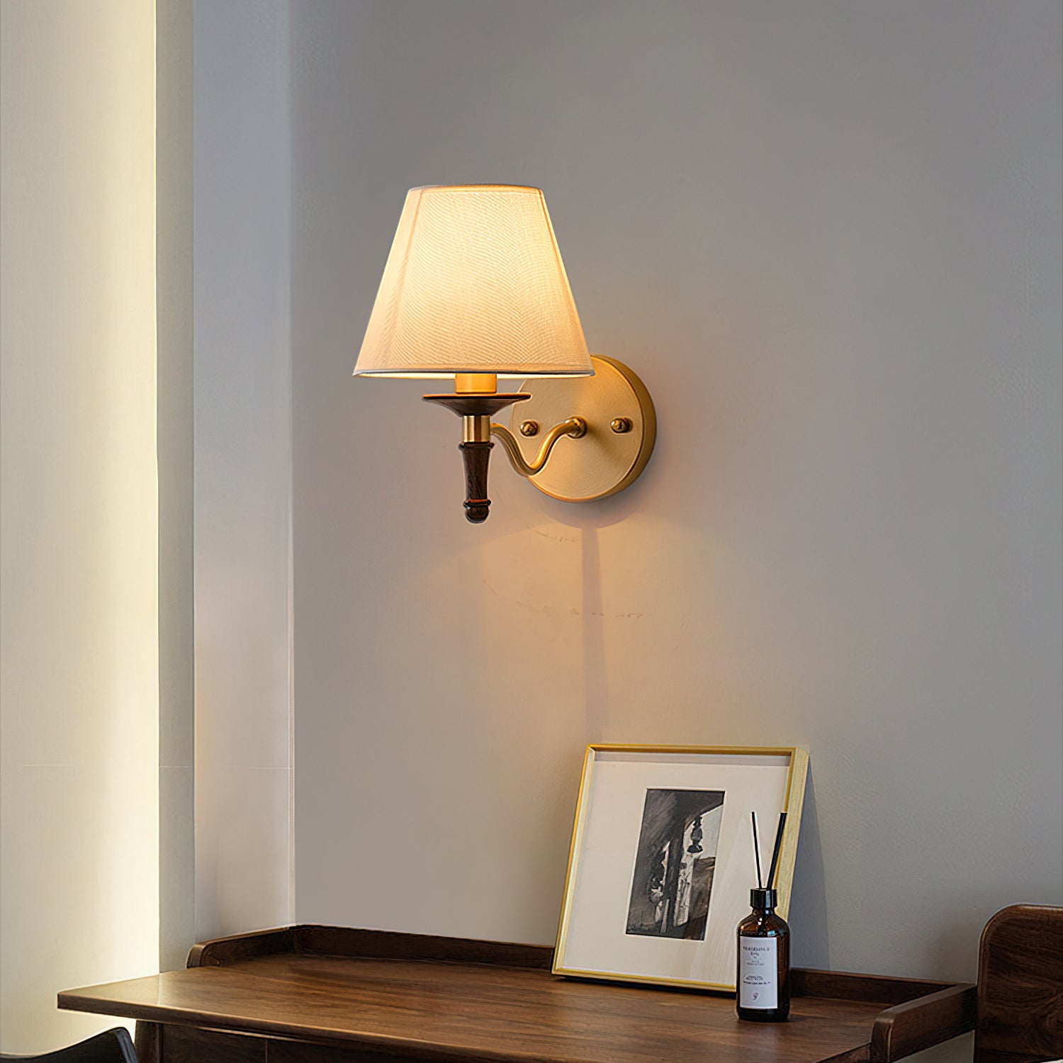 Eryn Wall Lamp - Modern LED Sconce Light Fixture for Bedroom, Living Room & Hallway | Energy-Efficient Indoor Lighting for Home Decor