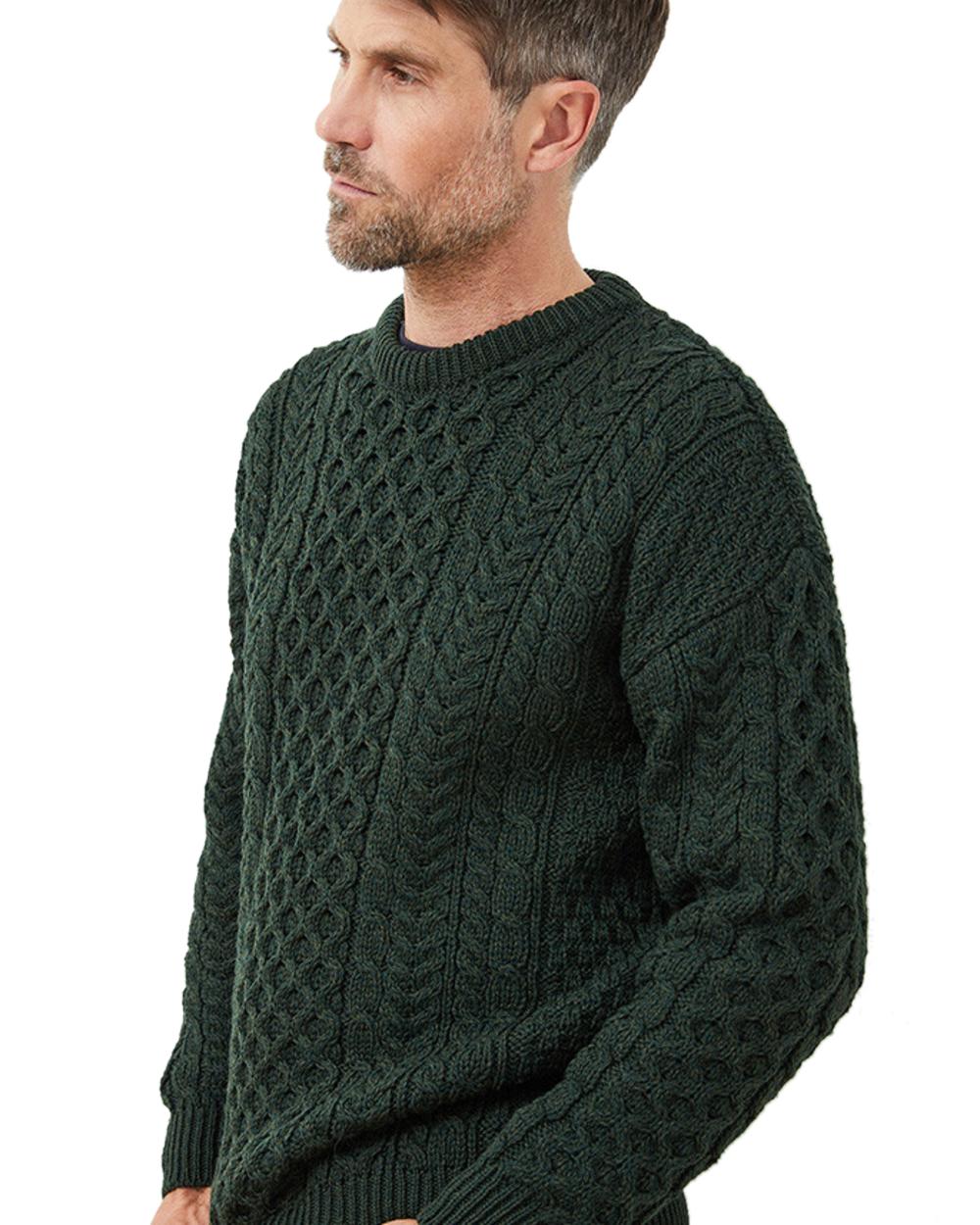 Aran Inishbofin Traditional Irish Wool Sweater for Women & Men - Warm Hand-Knit Cable Knit Pullover for Winter, Fall & Outdoor Activities