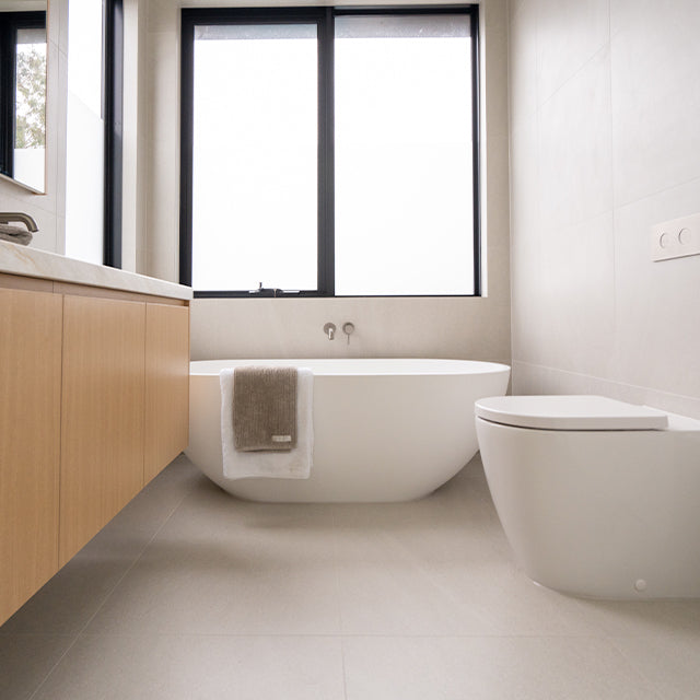 Caroma Urbane II Cleanflush Wall-Faced Invisi Series II Toilet Suite - Modern Water-Efficient Dual Flush Wall-Hung Toilet for Small Bathrooms & Contemporary Homes