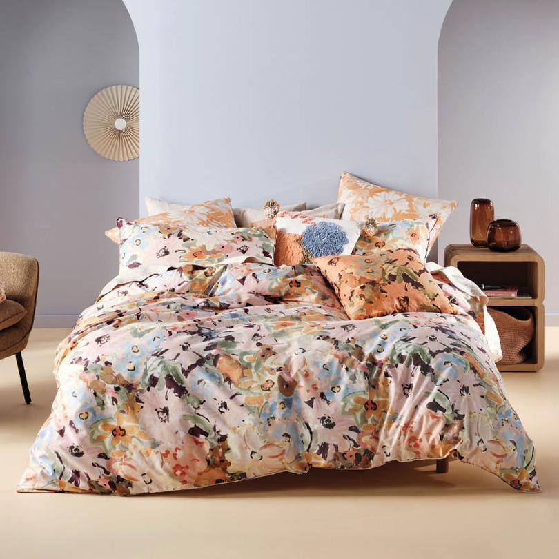 Linen House Fergie Peony Quilt Cover Set - Queen Size Floral Bedding for Master Bedroom & Guest Room Decor