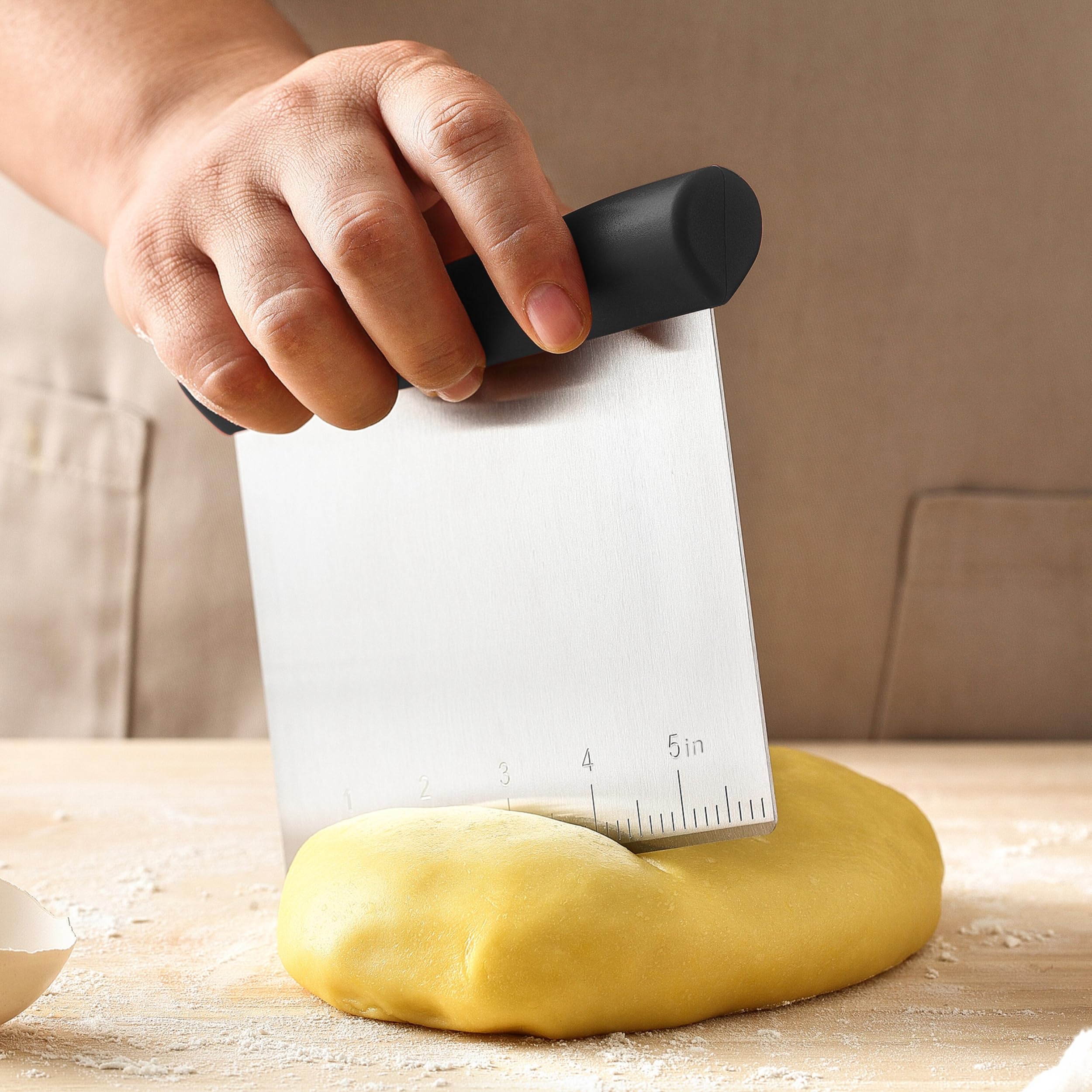 Spring Chef Stainless Steel Bench Scraper - Dough Cutter & Pastry Scraper for Baking Pizza, Bread, Cake - Kitchen Tool with Measurement Markings - Perfect for Home Bakers & Professional Chefs - Black