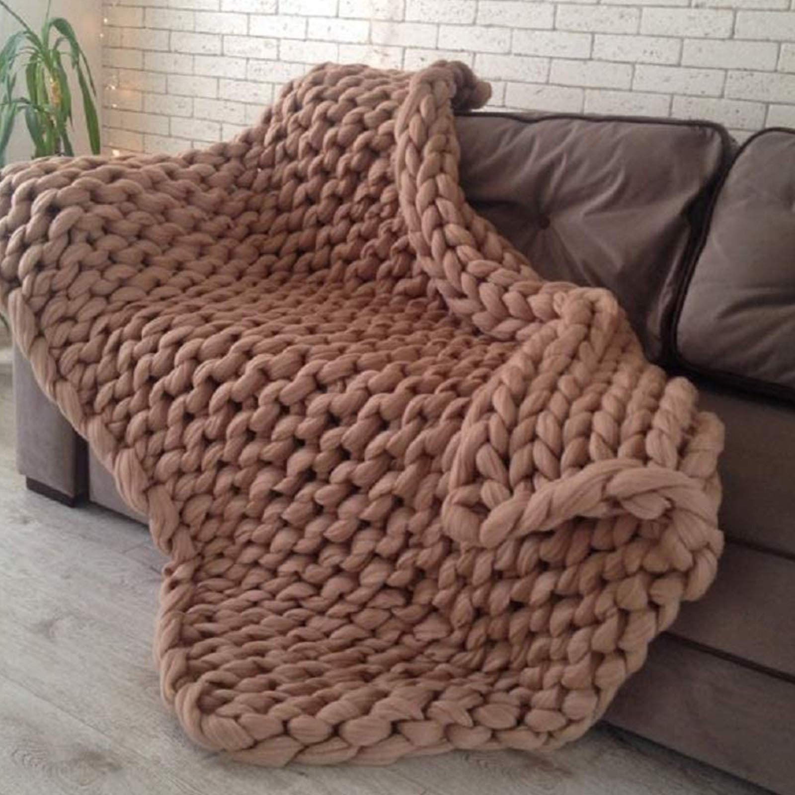 Handmade Chunky Knit Throw Blanket - 47x71 inches (120x180cm) - Soft Khaki Knitted Blanket for Couch, Sofa & Bed - Perfect Cozy Gift for Home, Winter & Christmas Decor