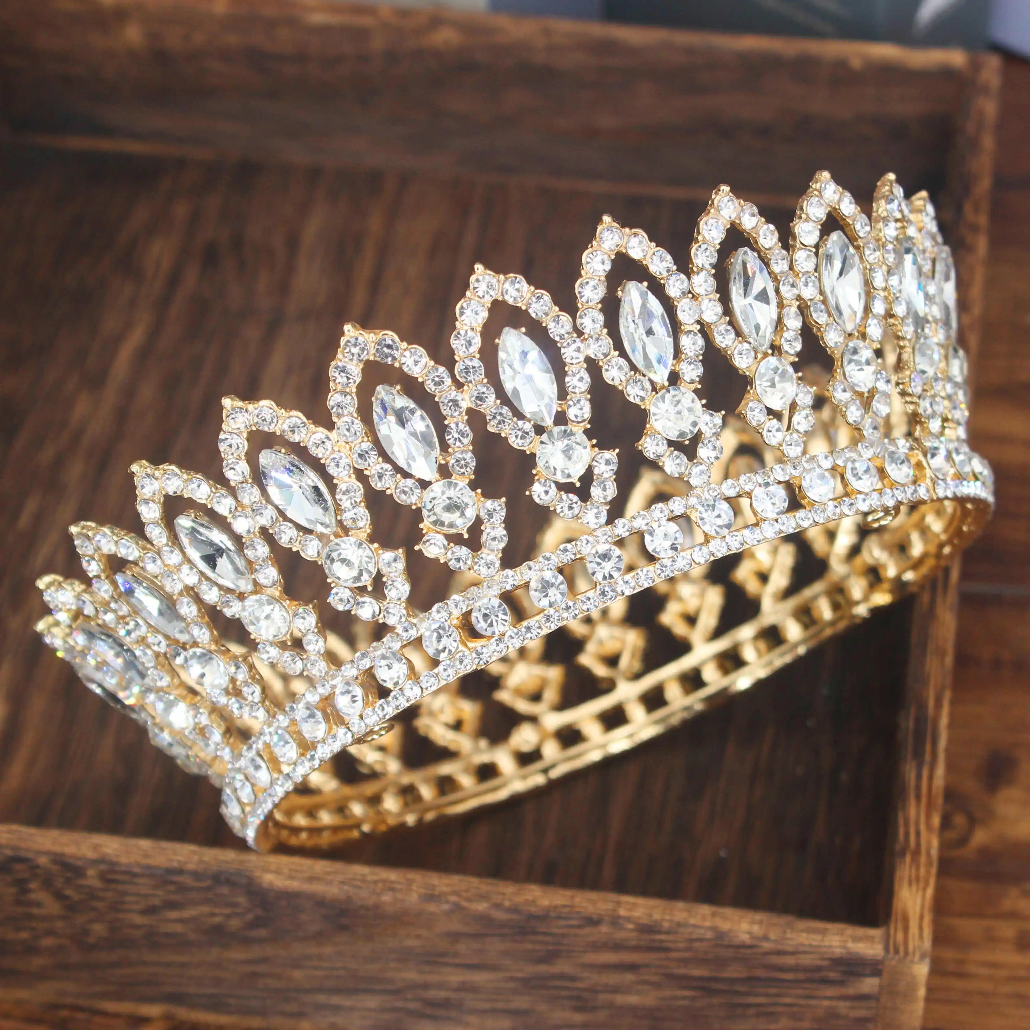 Crystal Queen Wedding Tiara Crown - Baroque Bridal Headpiece for Women | Elegant Bride Hair Jewelry Accessories for Weddings, Pageants & Special Occasions