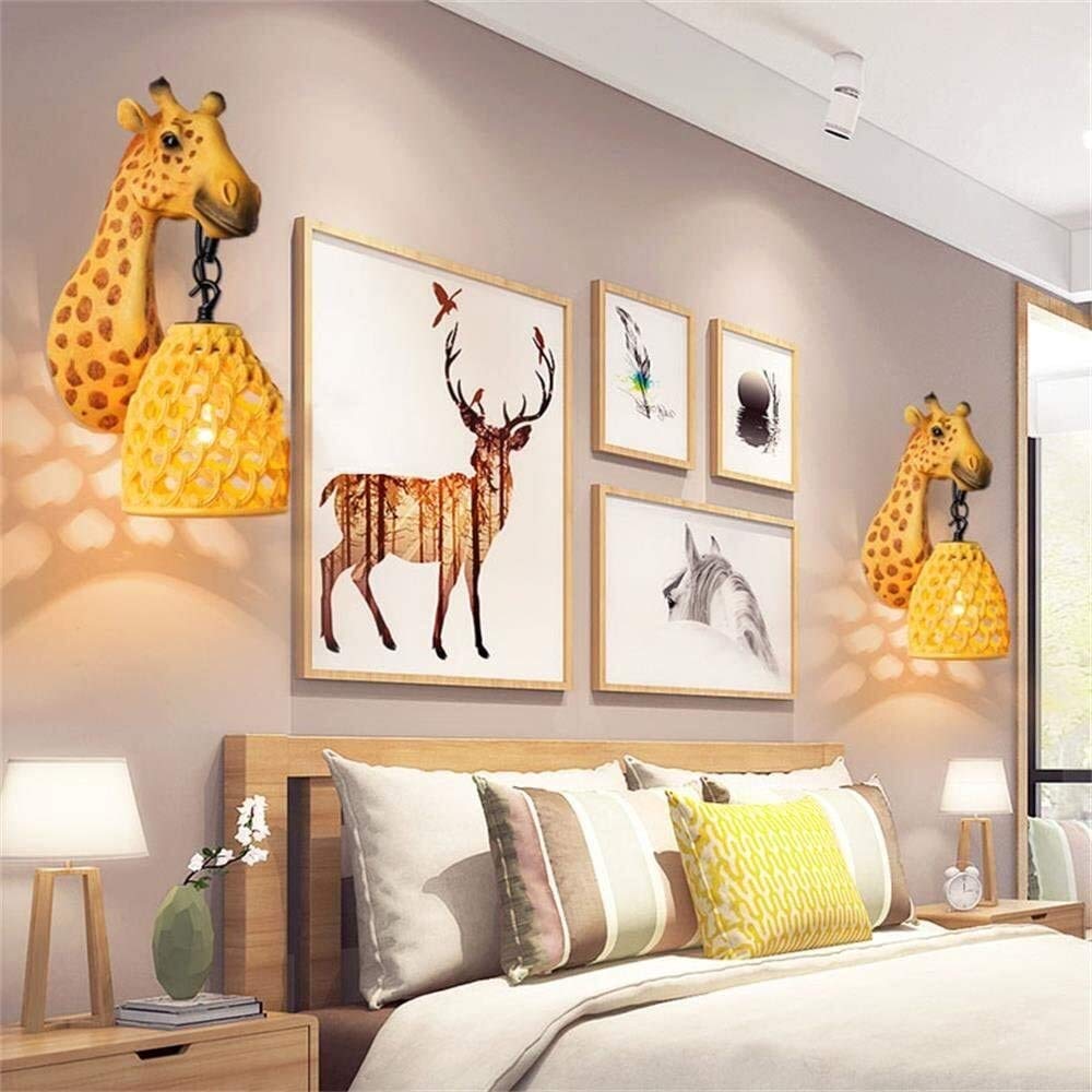 Modern Minimalist Giraffe Head Table Lamp - Nordic Style Bedside Night Light for Nursery, Kids Room & Bedroom Decor - Creative Animal-Themed Wall Lighting for Cozy Ambiance