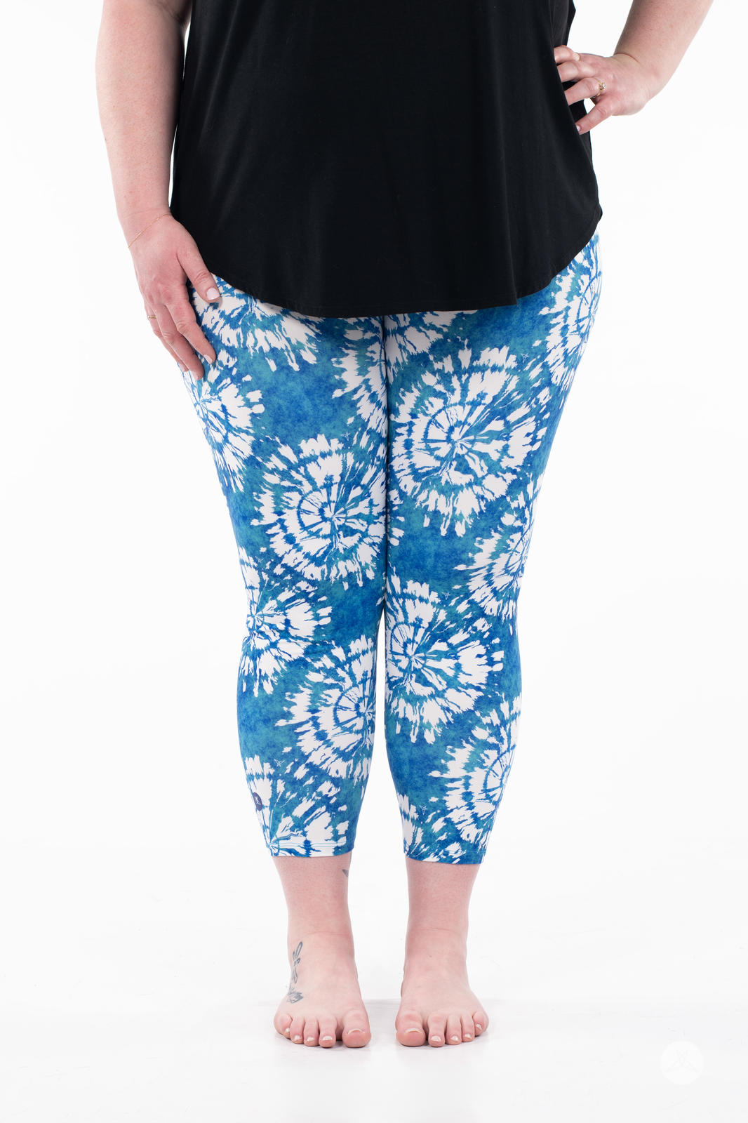 Tidal Twist Crops - Stylish Women's Cropped Tops for Casual Wear, Beach Outfits & Summer Fashion