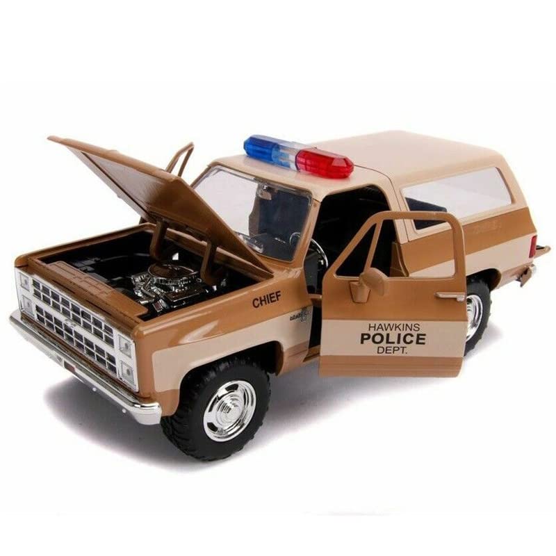 Jada Toys 1/24 Scale 1980 Chevrolet K5 Blazer Police Diecast Model Car with Badge - Collectible Pre-Built Truck for Display & Gifts