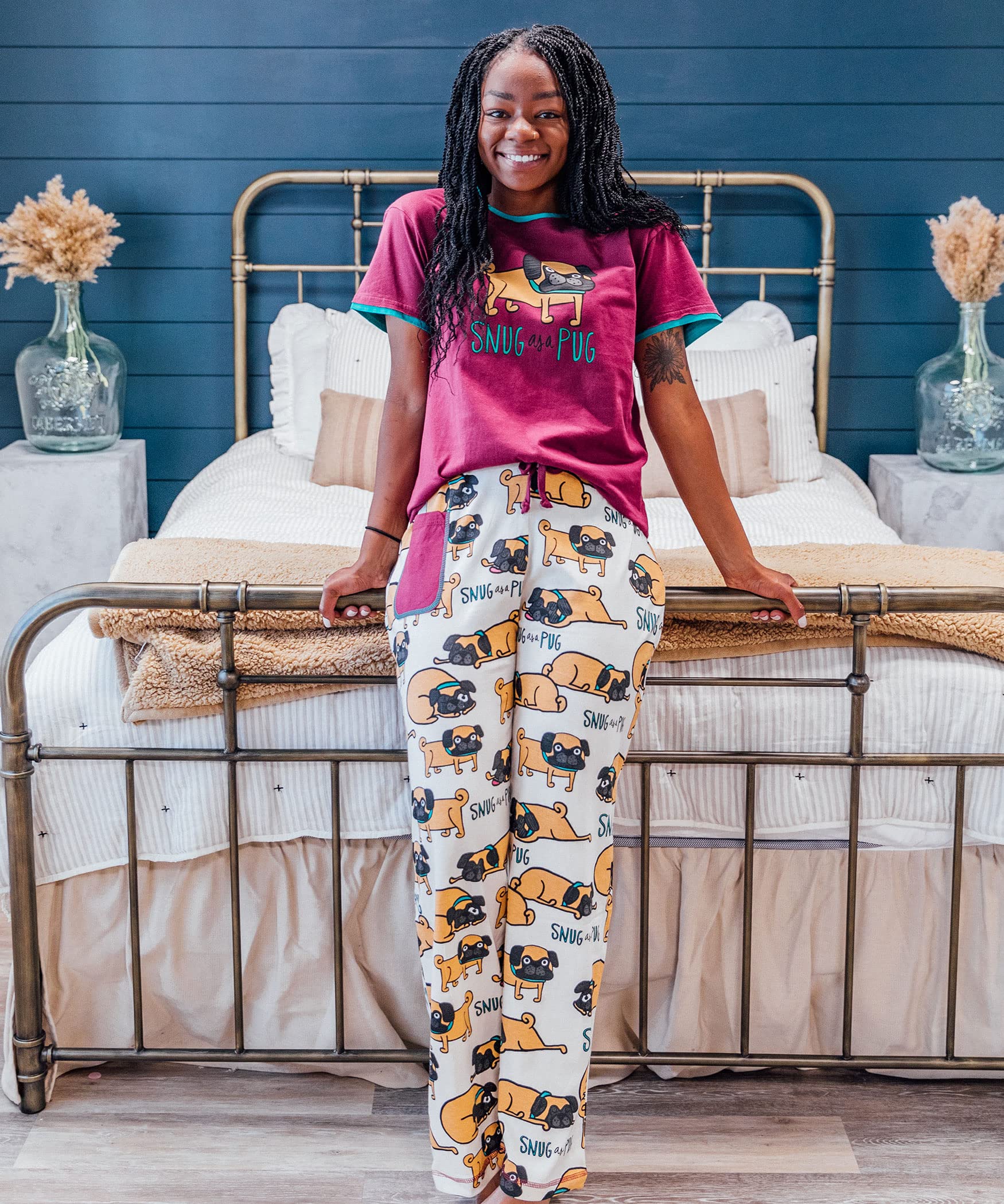 Cozy Women's Pajama Set - Cute Cat & Dog Print Sleepwear, Soft Cotton Pajamas for Women, Comfortable Lounge Pants for Relaxing at Home, Sleeping or Movie Nights