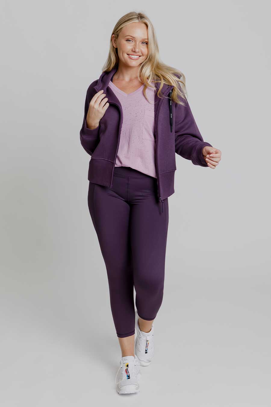 Cropped Zip Up Hoodie for Women - Blackcurrant Color, Lightweight & Stylish Pullover for Casual Wear, Gym, and Outdoor Activities