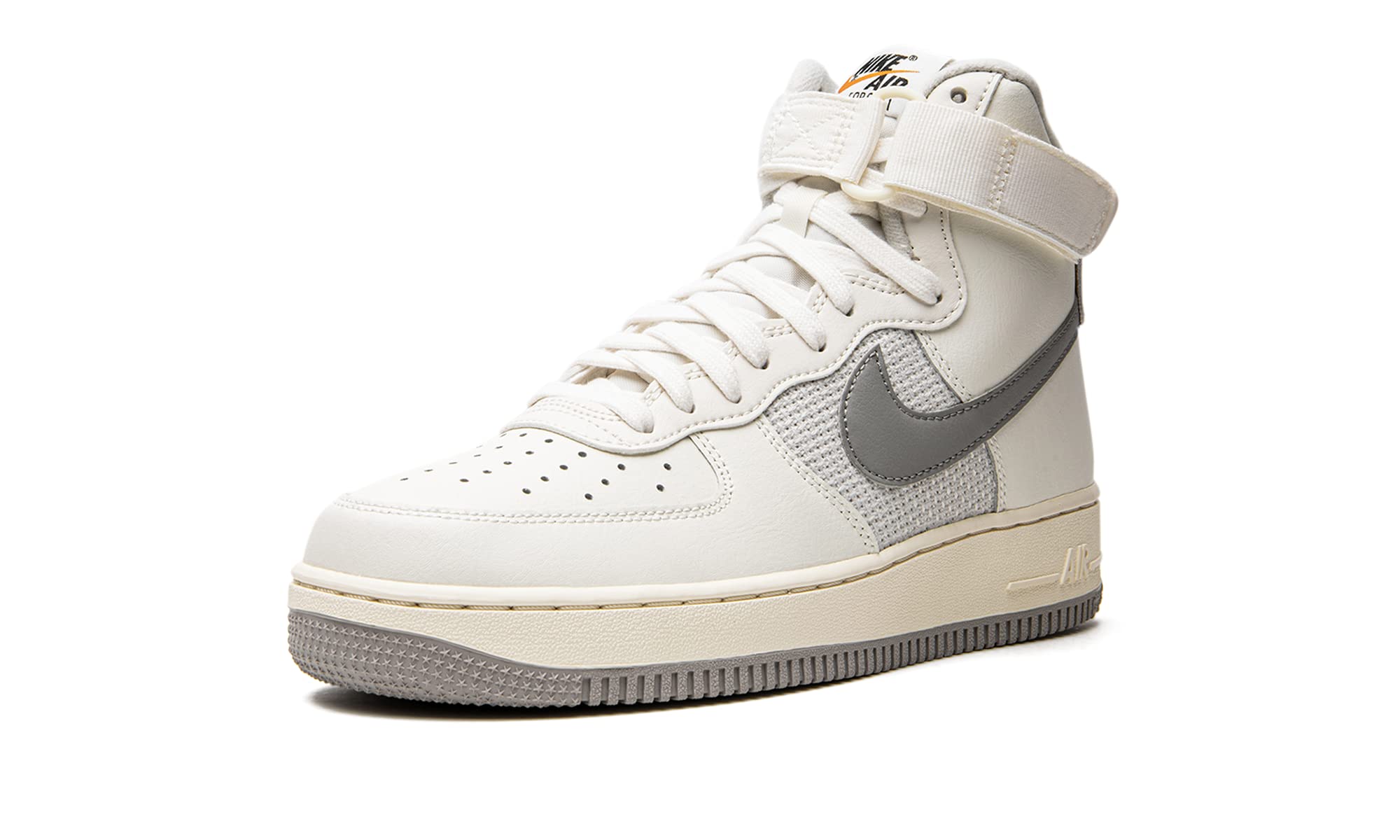 Nike Men's Air Force 1 High '07 Basketball Shoes - Premium White Sneakers for Casual Wear & Street Style Fashion