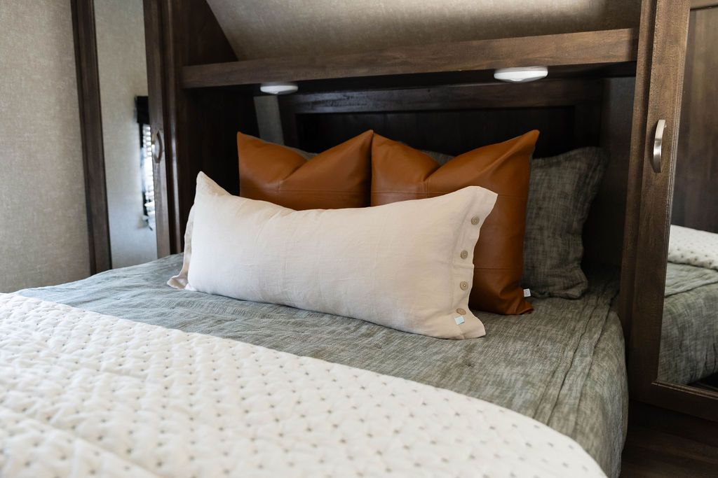 Remington Luxe Beddy's - Ultra Soft & Cozy Bedding Set for All Seasons | Perfect for Home, Dorm, or Travel Use