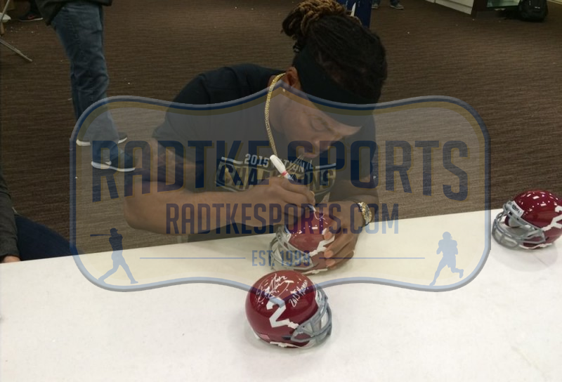 Derrick Henry Signed Alabama Crimson Tide Schutt Mini Helmet with 2015 Heisman Inscription - Authentic Collectible Football Memorabilia for Fans, Display, and Gifts