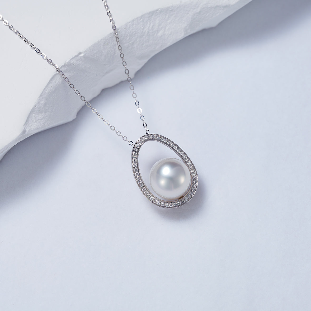 18K Solid Gold Diamond Australian White Saltwater Pearl Necklace for Women - Elegant Bridal Jewelry, Wedding Gift & Anniversary Present (KN00202)