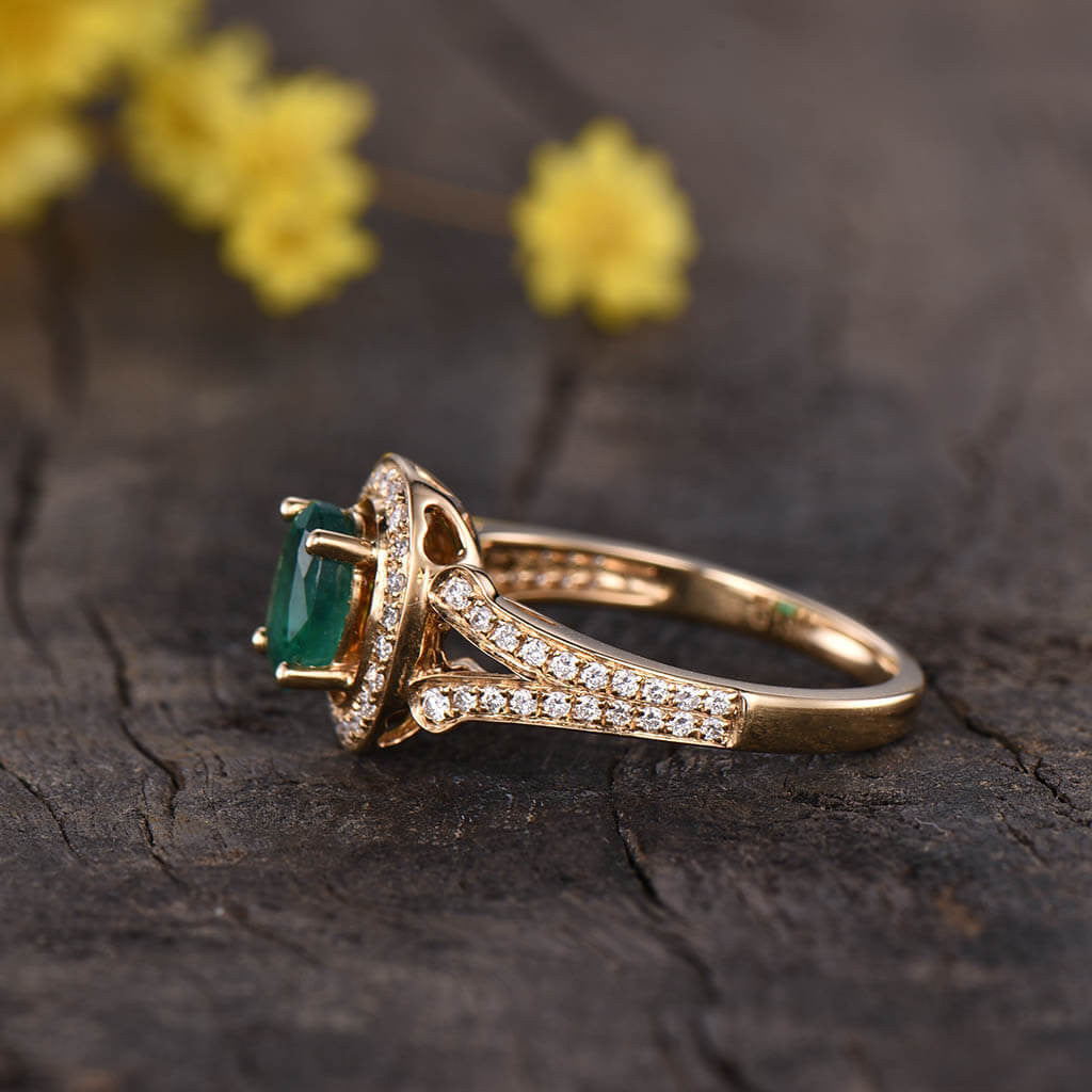 Exquisite Split Shank Natural Emerald & Diamond Halo Engagement Ring - Perfect for Proposals, Anniversaries & Special Occasions