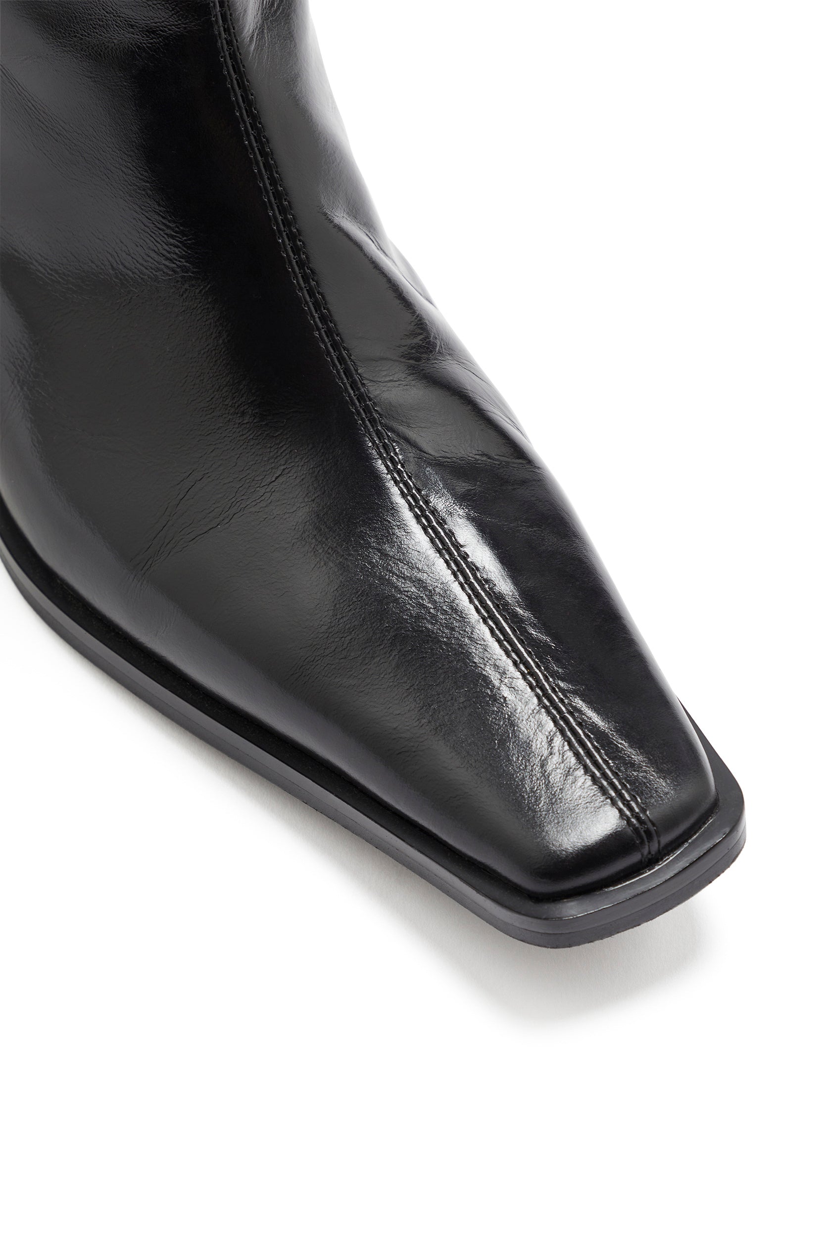 THE ELI BLACK BOOT - Stylish & Comfortable Women's Ankle Boots for Fall & Winter | Perfect for Casual Outfits, Office Wear & Night Out