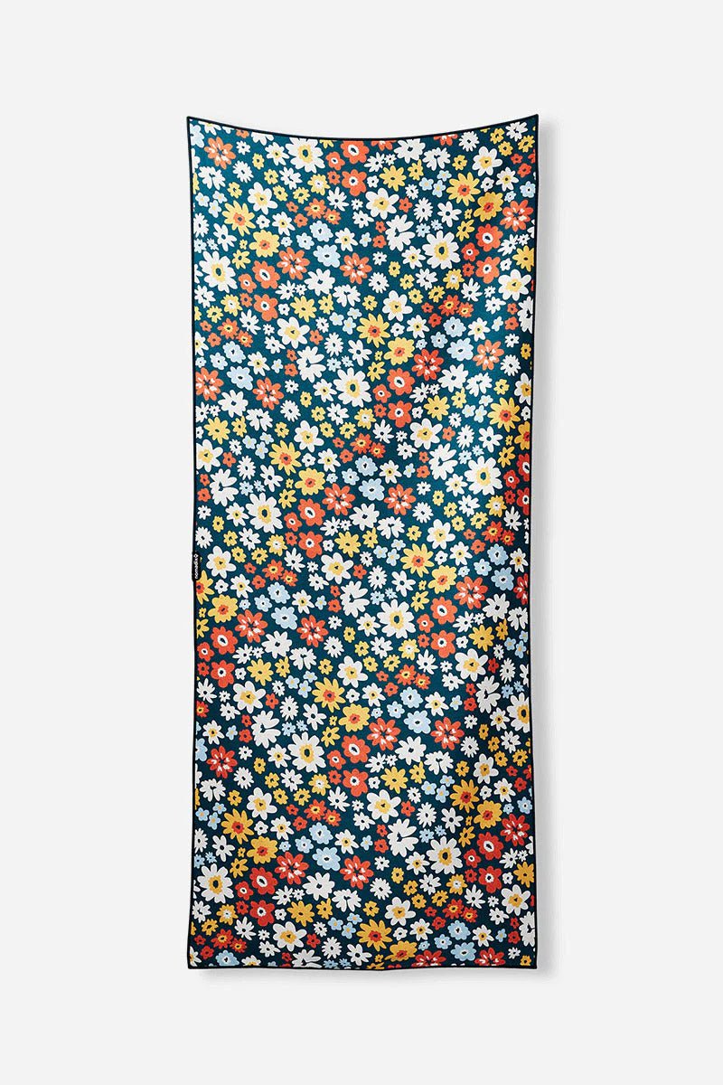 Nomadix Original Quick-Dry Travel Towel - Lightweight & Absorbent Spring Flowers Design - Perfect for Beach, Yoga, Gym & Outdoor Adventures