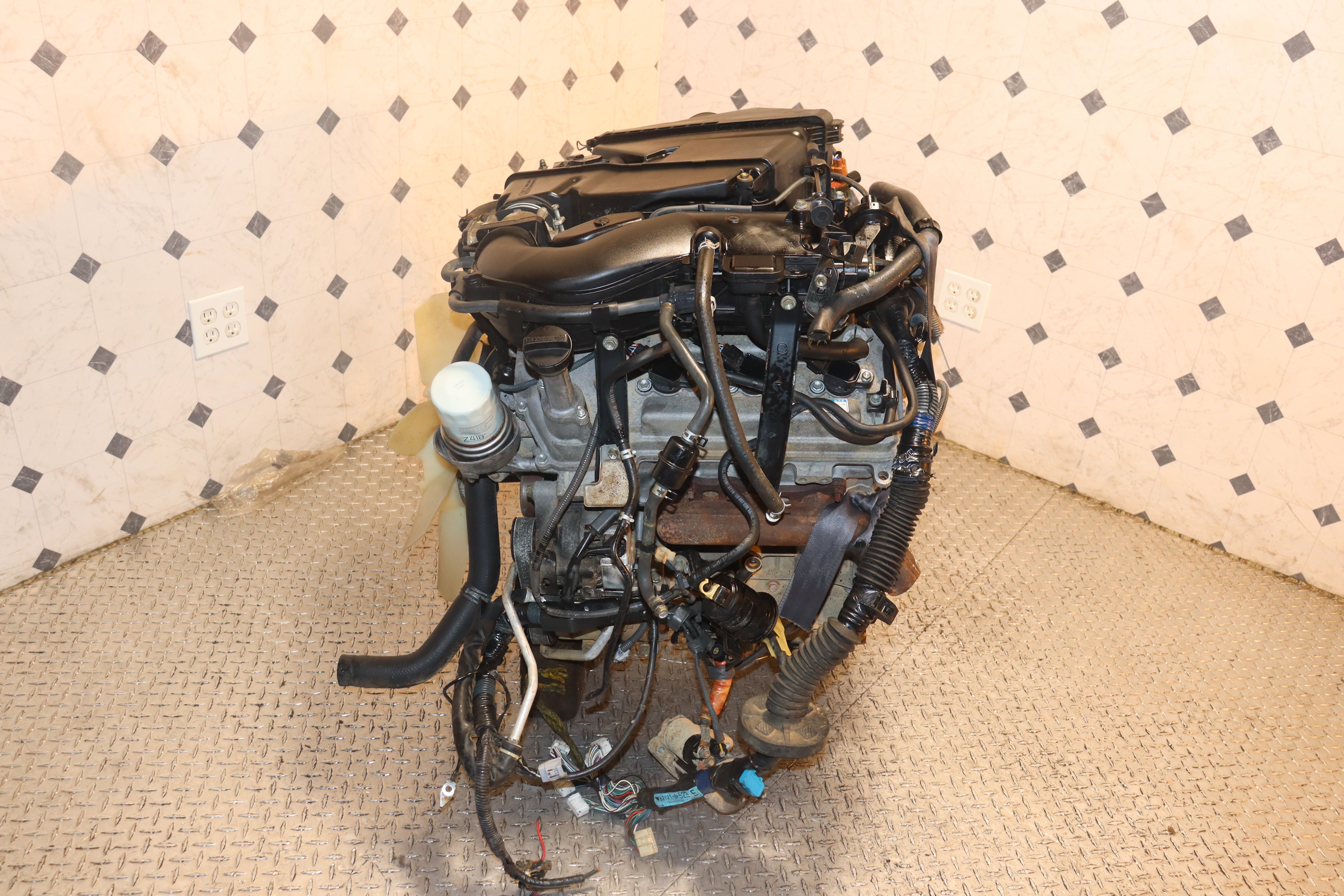 JDM 1GR-FE 4.0L Engine for 05-15 Toyota Tacoma, 05-10 Tundra, 07-09 FJ Cruiser & 02-09 4Runner - High Performance Replacement Engine for Off-Roading & Daily Driving