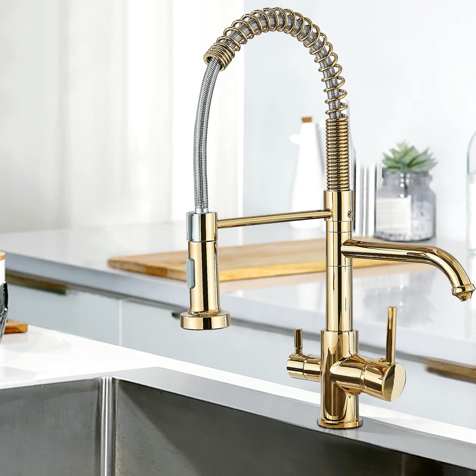 TVTIUO 3-Way Kitchen Faucet with Water Filter, Pull-Out Shower, 360° Swivel Spout, Brass Finish in Gold - Ideal for Modern Kitchens and Home Renovations