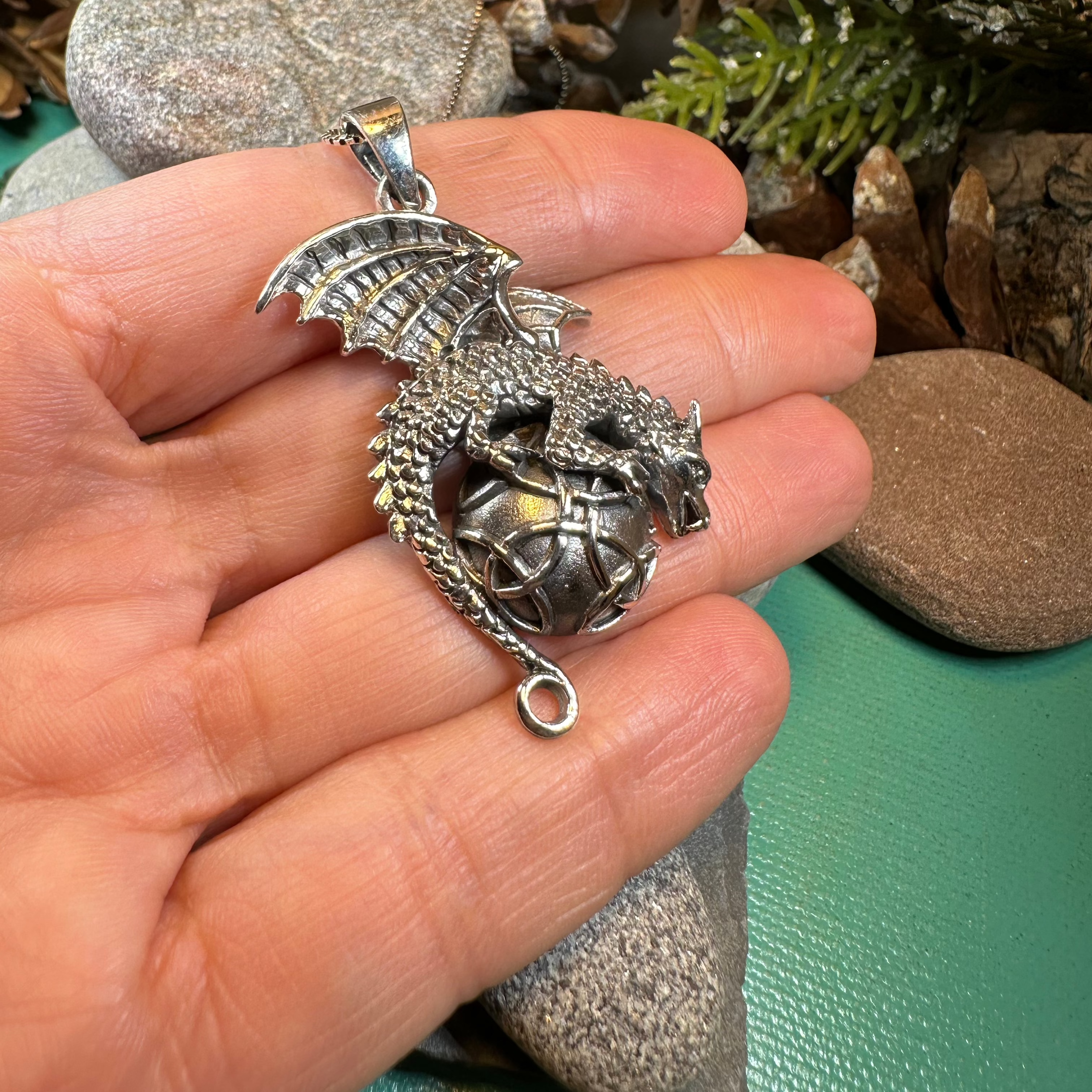 Archion Dragon Moon Necklace - Elegant Celestial Jewelry for Women, Moon Phase Pendant with Dragon Design, Perfect Gift for Birthday, Anniversary & Special Occasions | Ideal for Boho, Gothic & Fantasy Fashion Styles