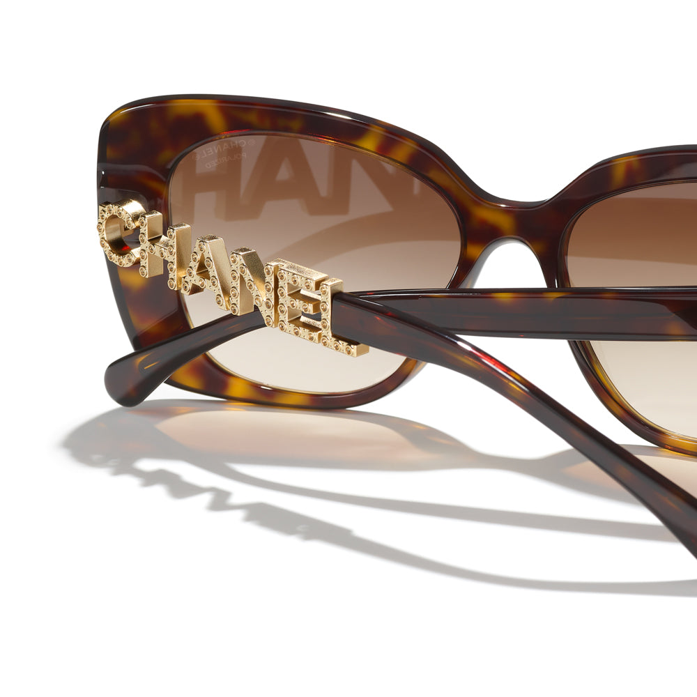 Chanel 5422B Sunglasses - Classic Aviator Style with UV Protection - Perfect for Outdoor Activities, Beach Vacations & Fashion Accessories