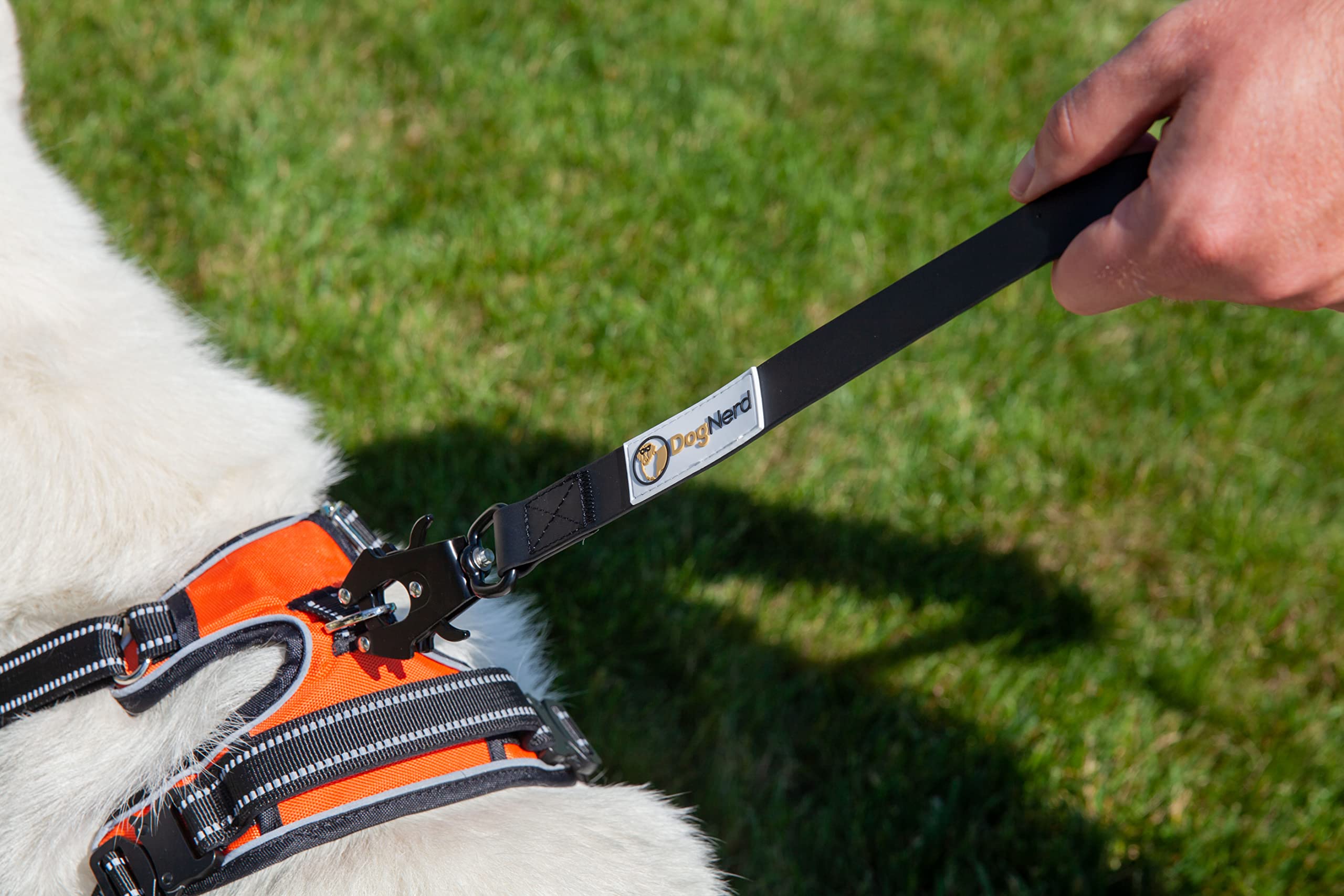6FT Heavy Duty Silicone Dog Leash with Quick Release Locking Carabiner - Waterproof Tactical Leash for Medium & Large Pulling Dogs, Safety Control Training Leash for Walking, Running, Hiking (6FT Black)