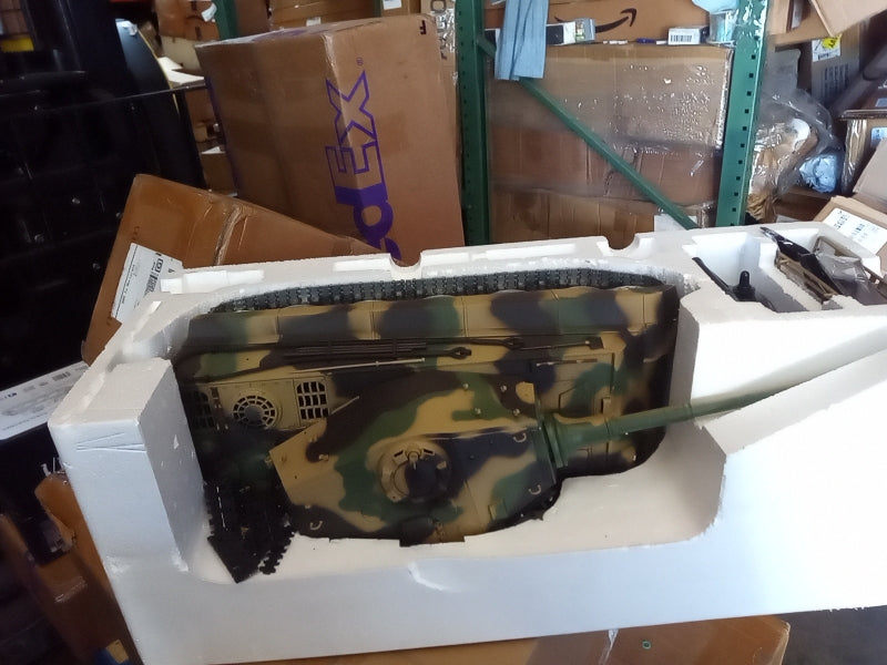 Henglong 1/16 Scale 7.0 Customized King Tiger RC Tank - US Stock - Metal Wheels & Barrel Recoil - Second Hand - Perfect for Military Enthusiasts & RC Hobbyists - Great for Outdoor Play, Collecting & Battle Reenactments