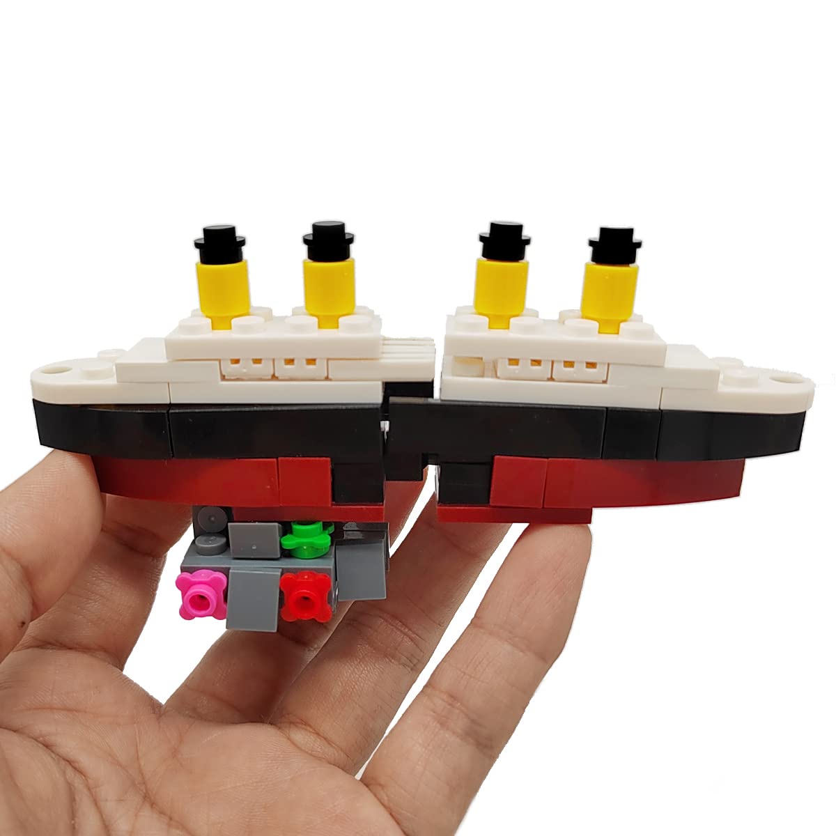 88pcs MOC Titanic Ship Building Blocks Set - Break in Half Design, STEM Educational Construction Toy for Kids & Adults | Perfect for Birthday Gifts, School Projects & Collector Displays