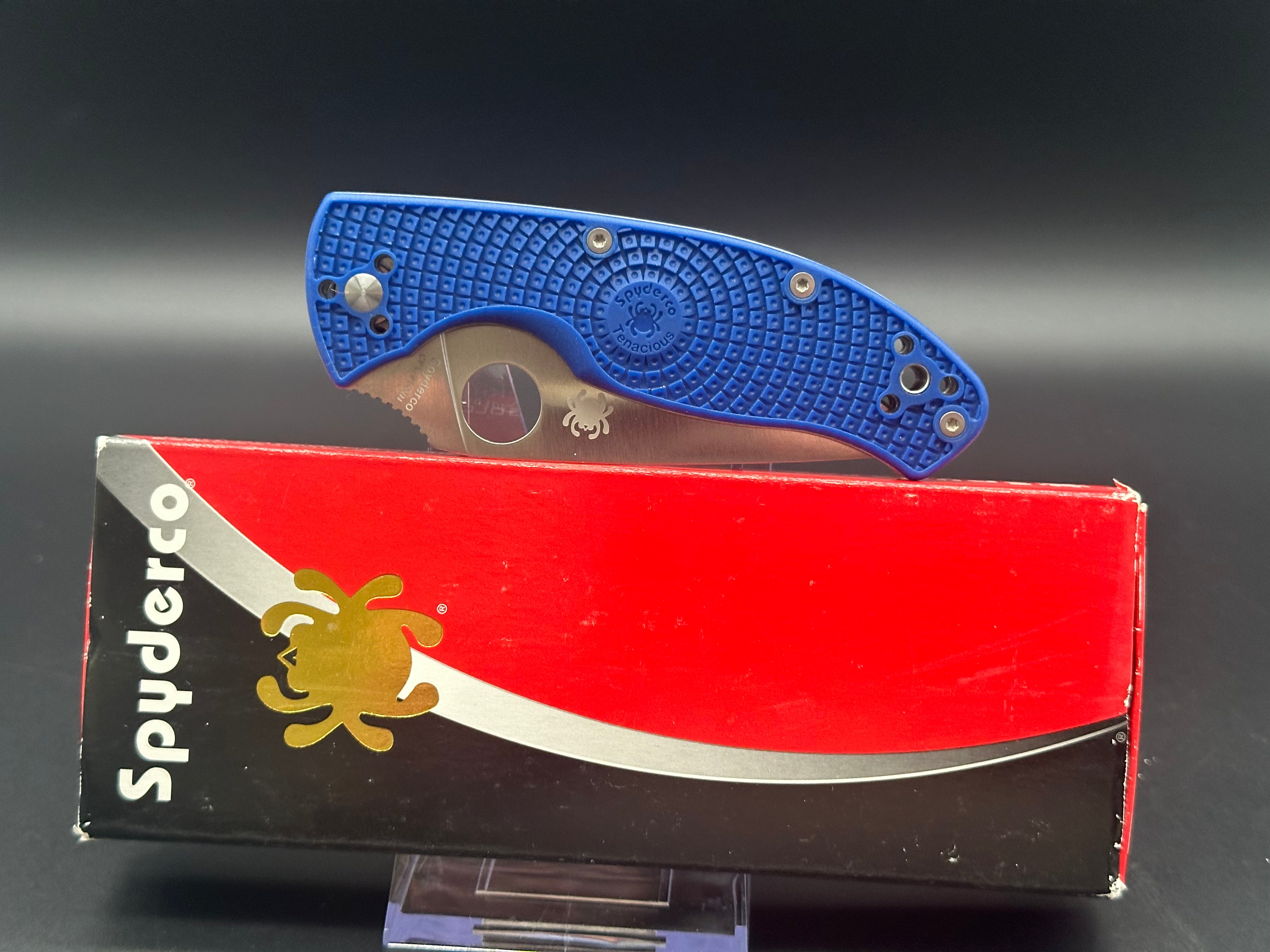 Spyderco Tenacious Lightweight Folding Knife - Blue FRN Handle, 3.4