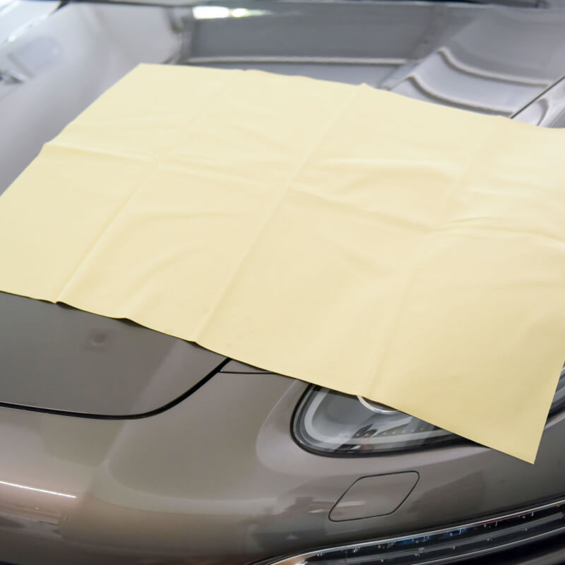 Chamois Shammy Workhorse Towel 24x35 Inch - 100% Polyamide Super Absorbent Microfiber Cloth for Car Detailing, Window Cleaning & Household Use